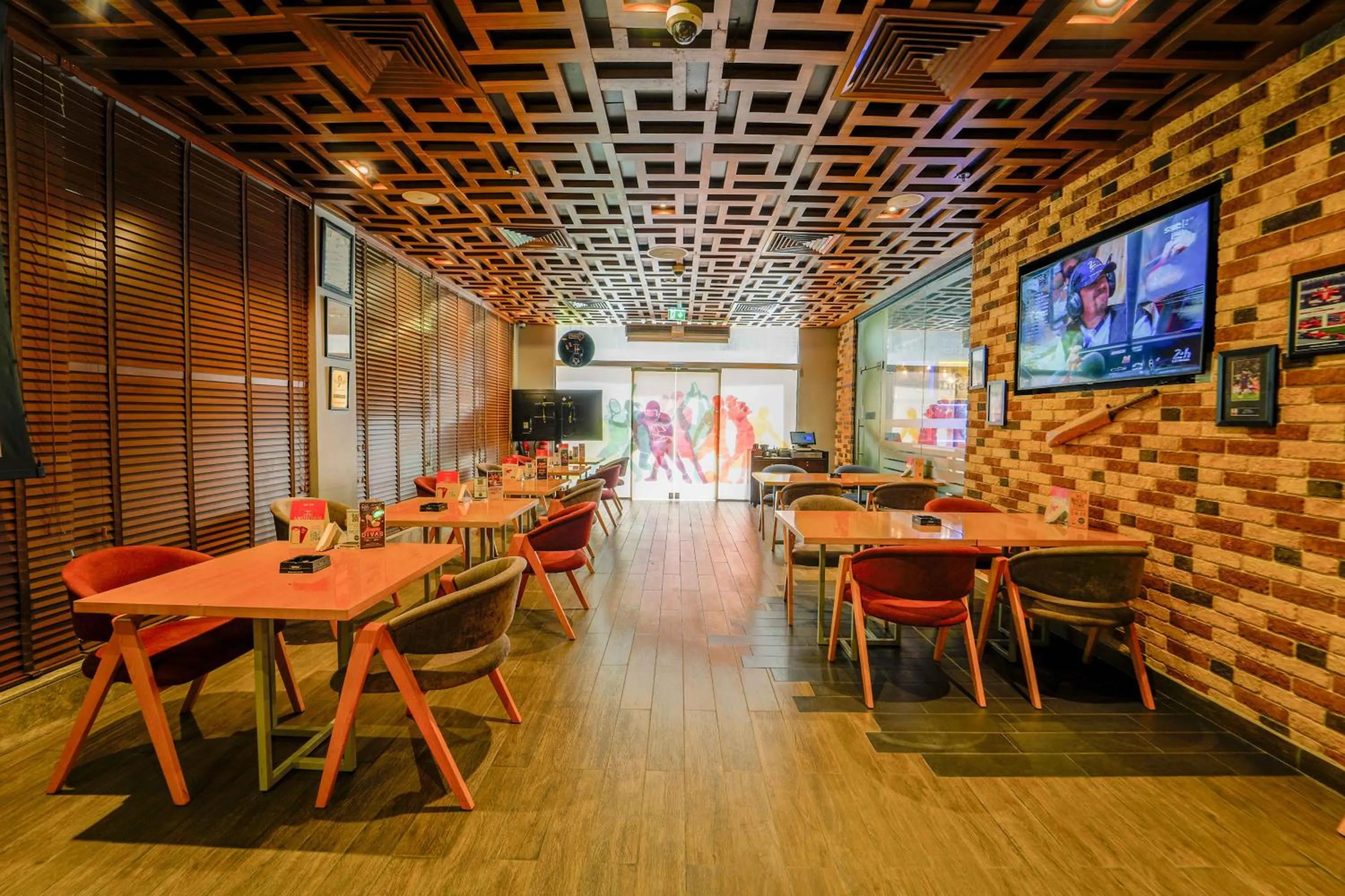 Lounge or bar in Mercure Dubai Barsha Heights Hotel Suites And Apartments