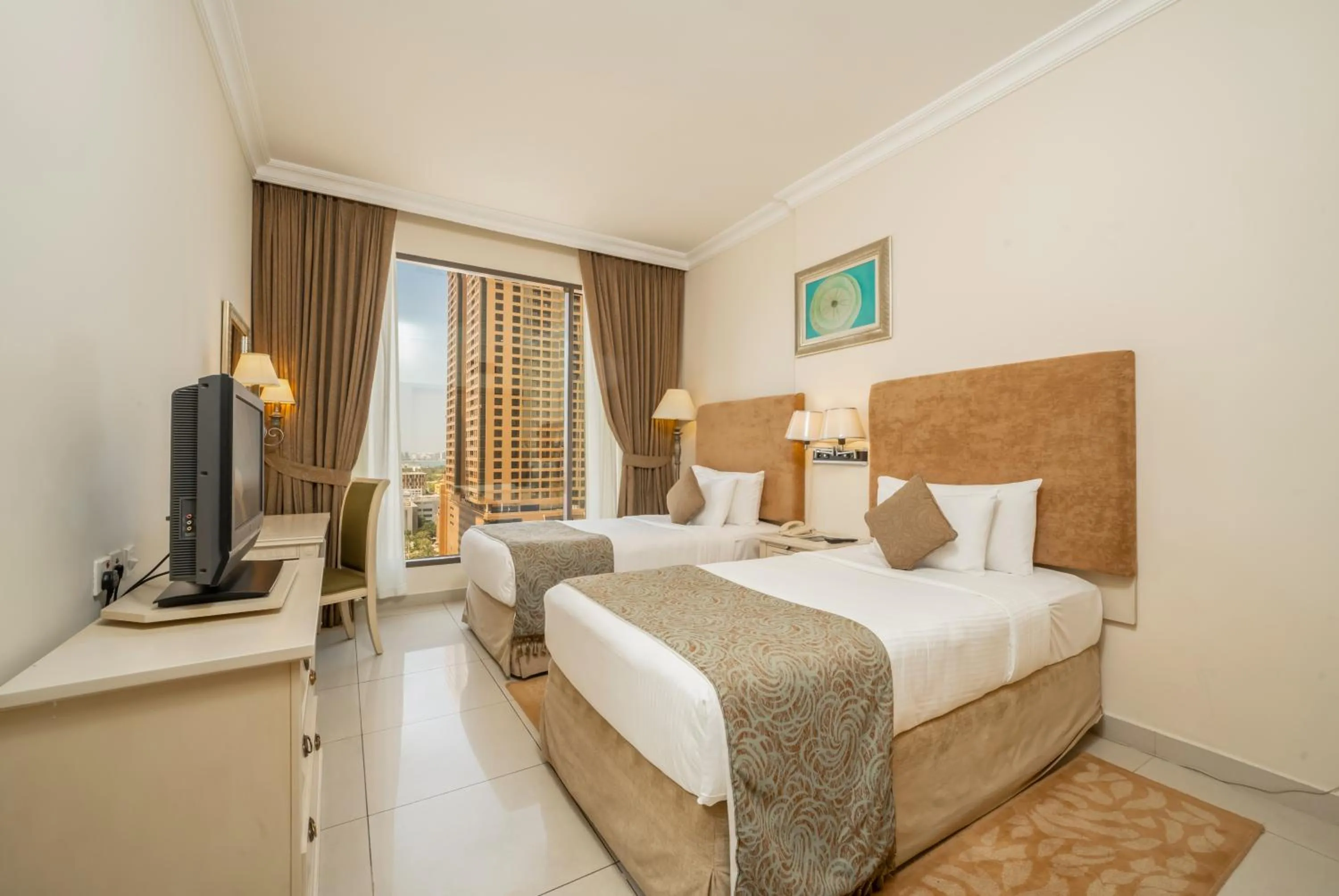 Bedroom, Bed in Mercure Dubai Barsha Heights Hotel Suites And Apartments