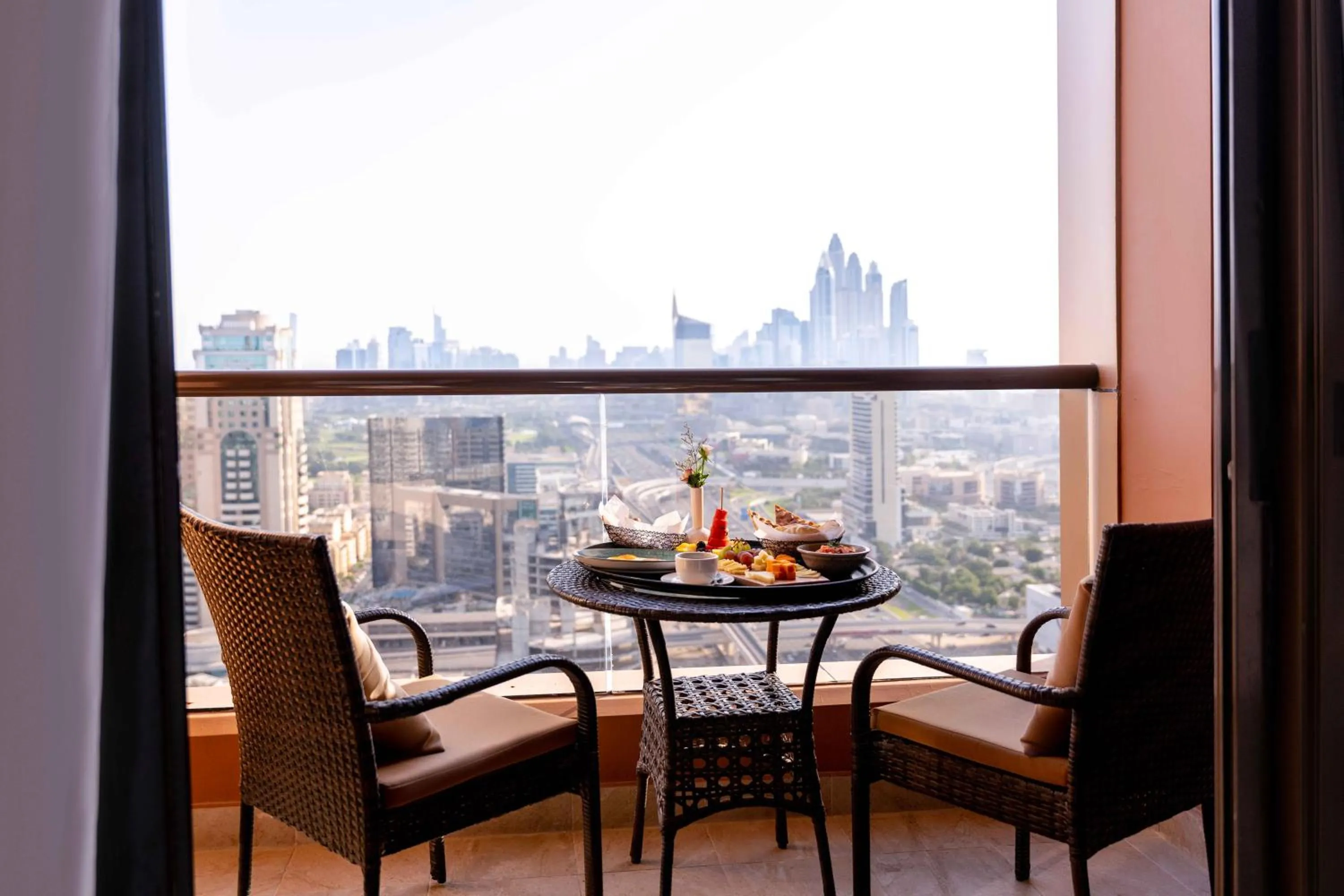 Balcony/Terrace in Mercure Dubai Barsha Heights Hotel Suites And Apartments
