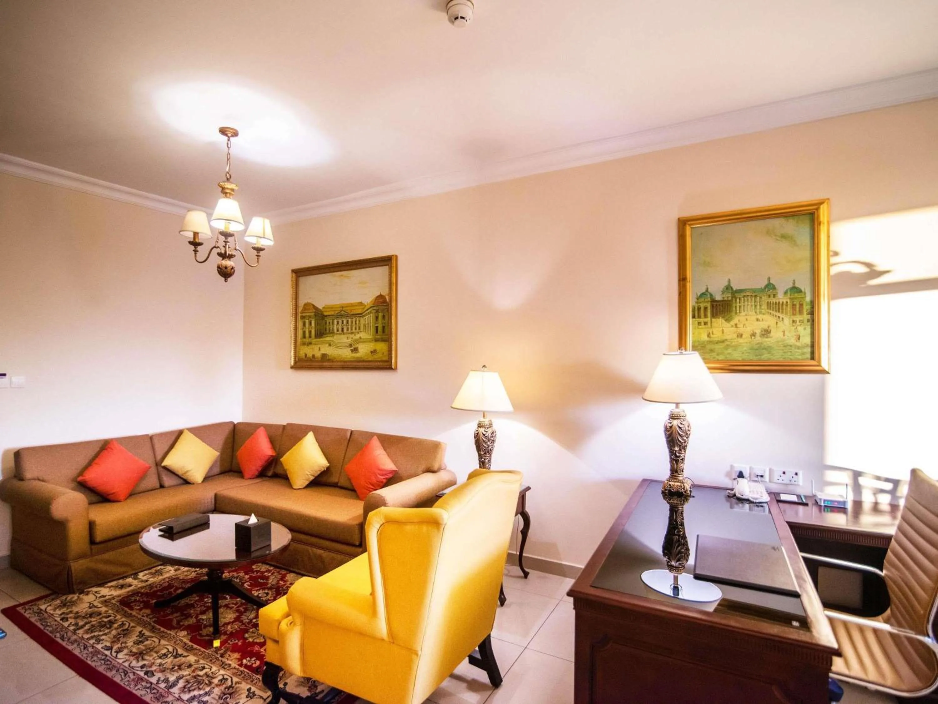 Bedroom in Mercure Dubai Barsha Heights Hotel Suites And Apartments