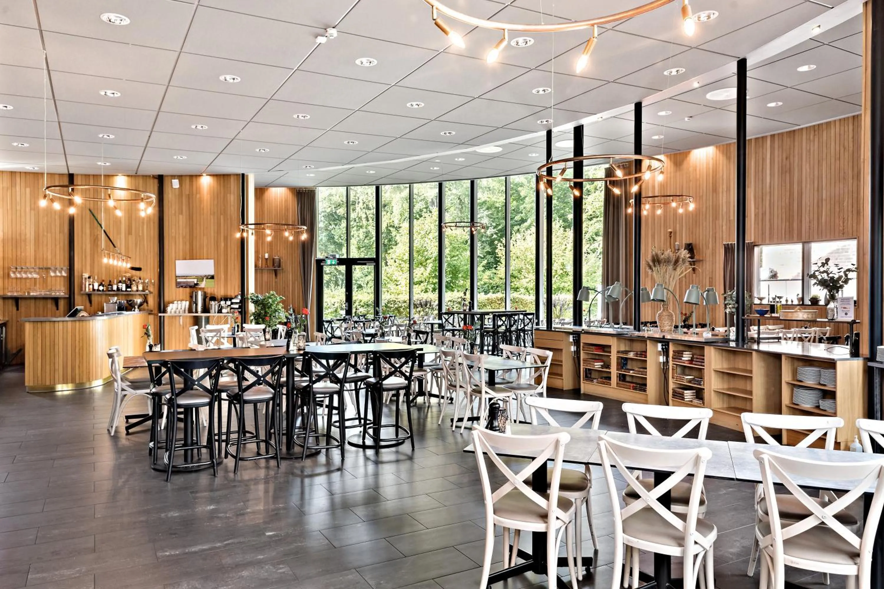 Restaurant/places to eat in Best Western Valhall Park Hotell