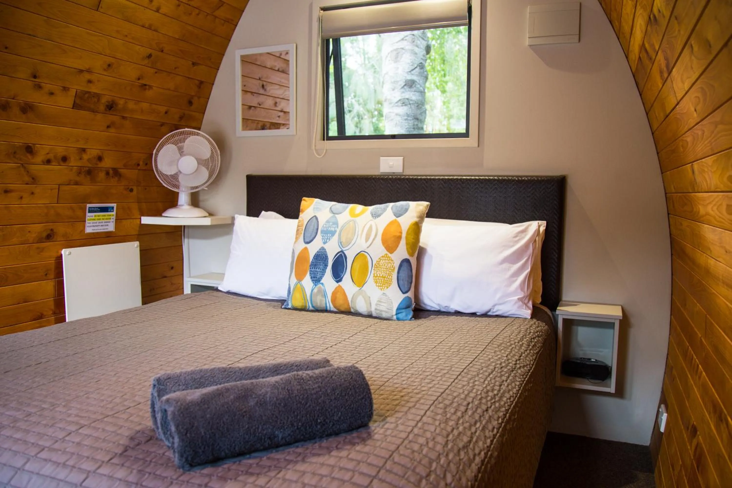 Bedroom, Bed in Hot Water Beach TOP 10 Holiday Park