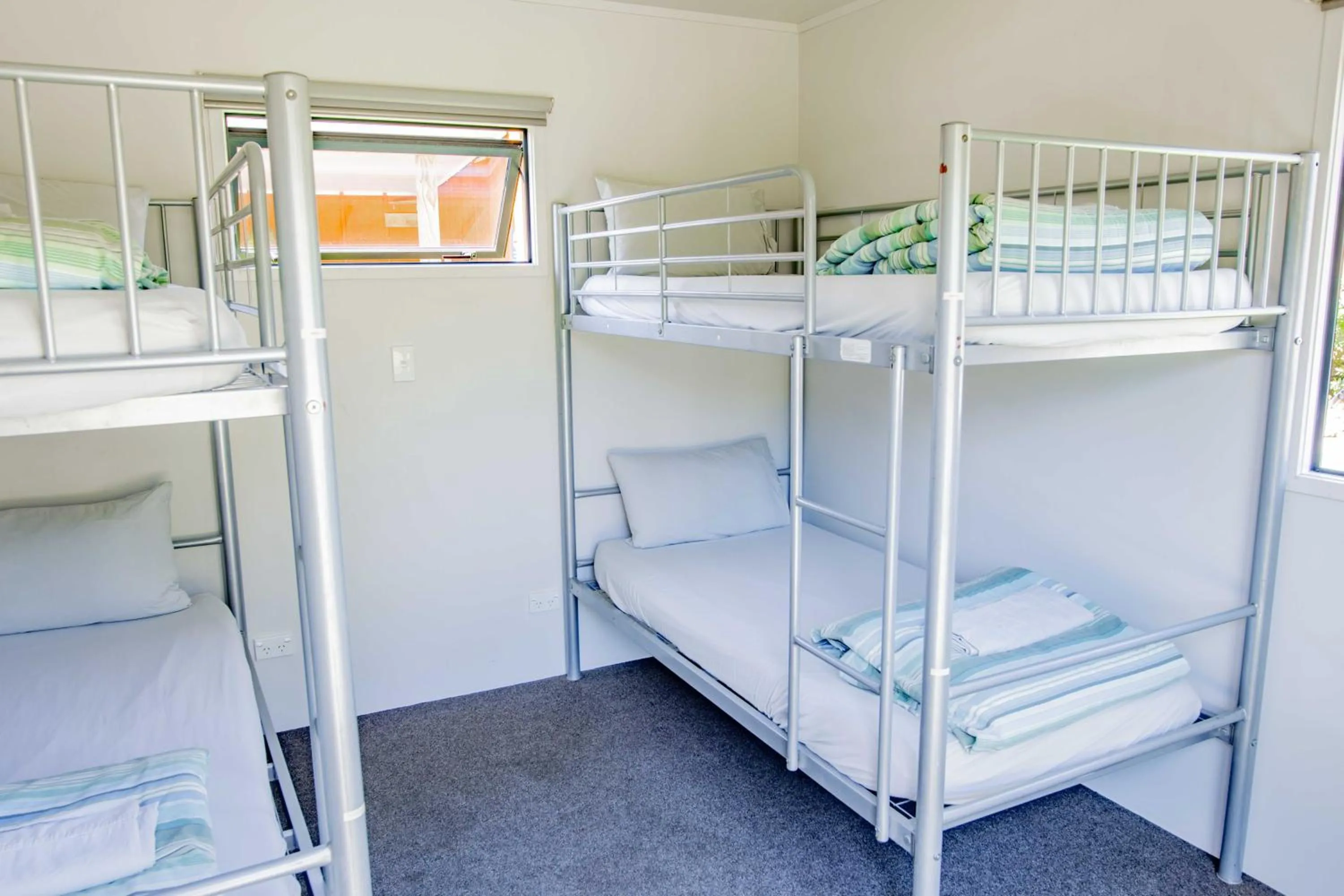 Bed in Hot Water Beach TOP 10 Holiday Park