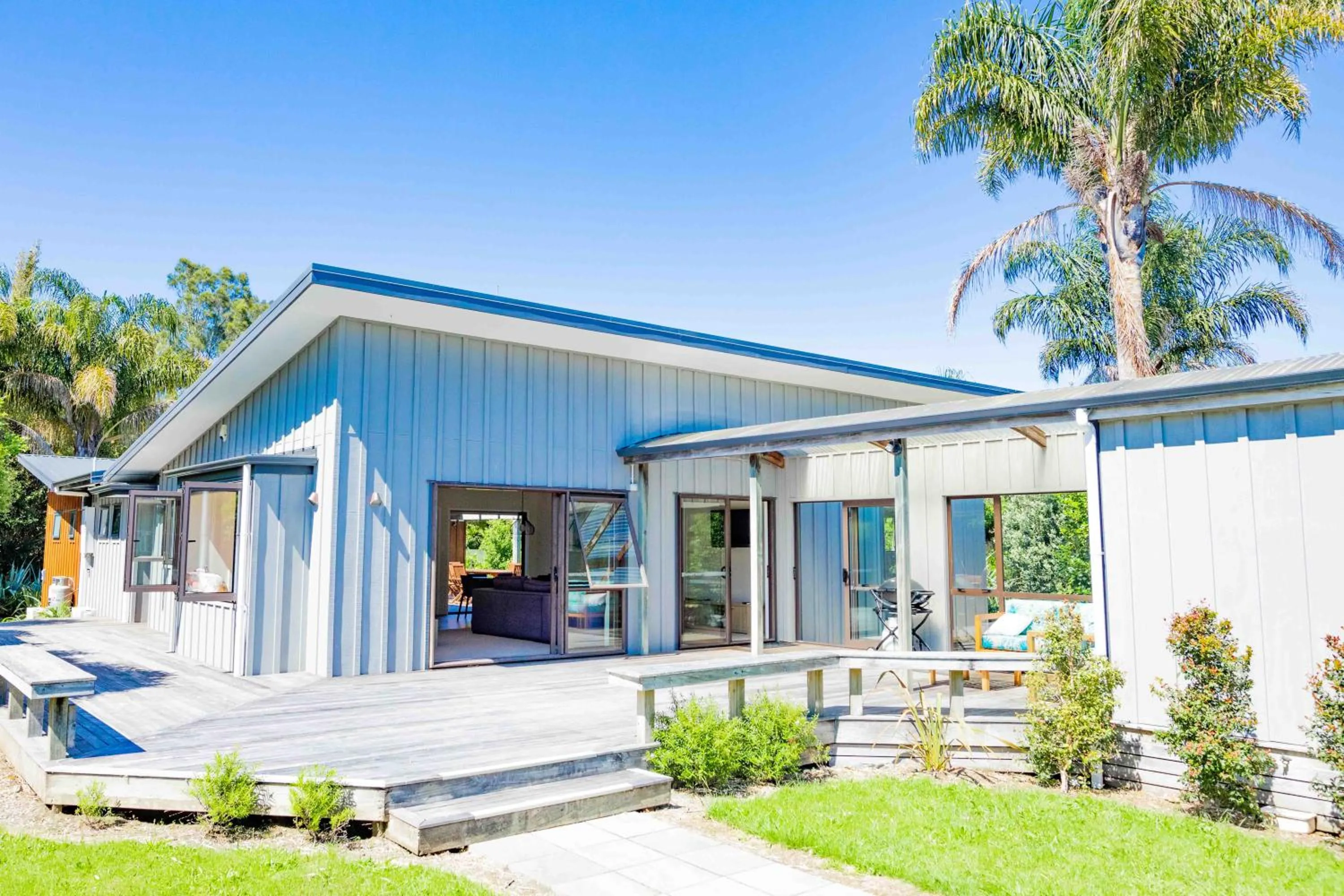 Property building in Hot Water Beach TOP 10 Holiday Park