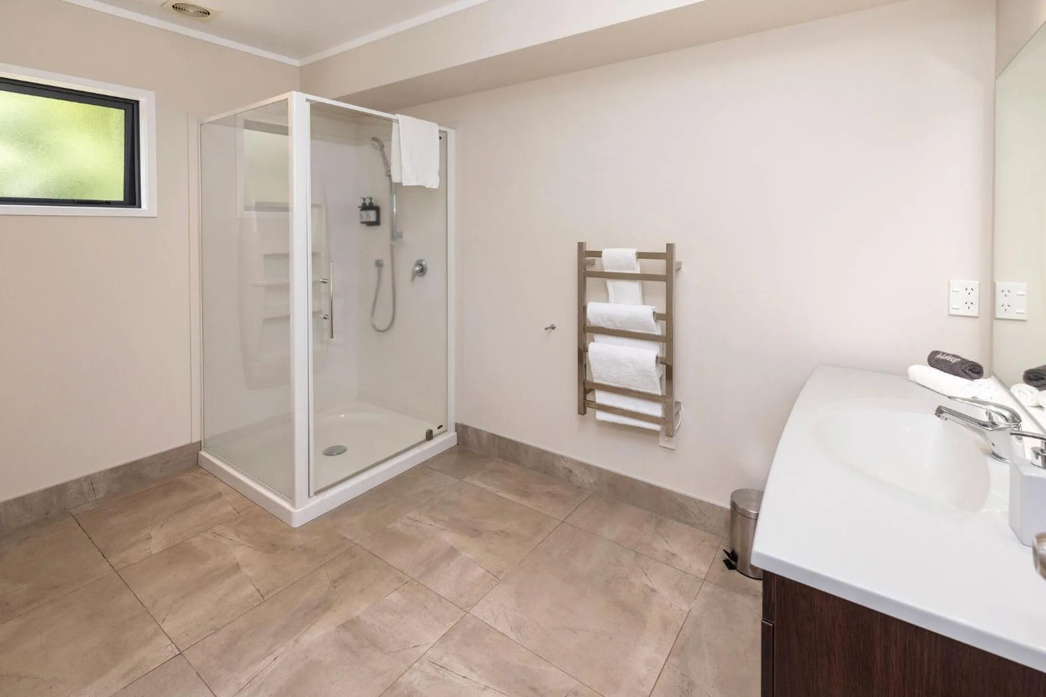 Bathroom in Hot Water Beach TOP 10 Holiday Park