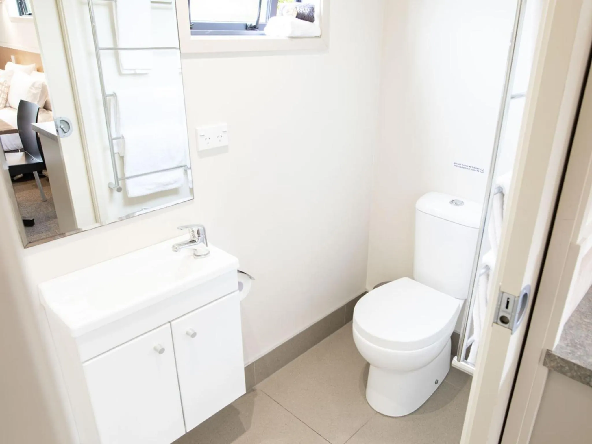 Toilet in Hot Water Beach TOP 10 Holiday Park