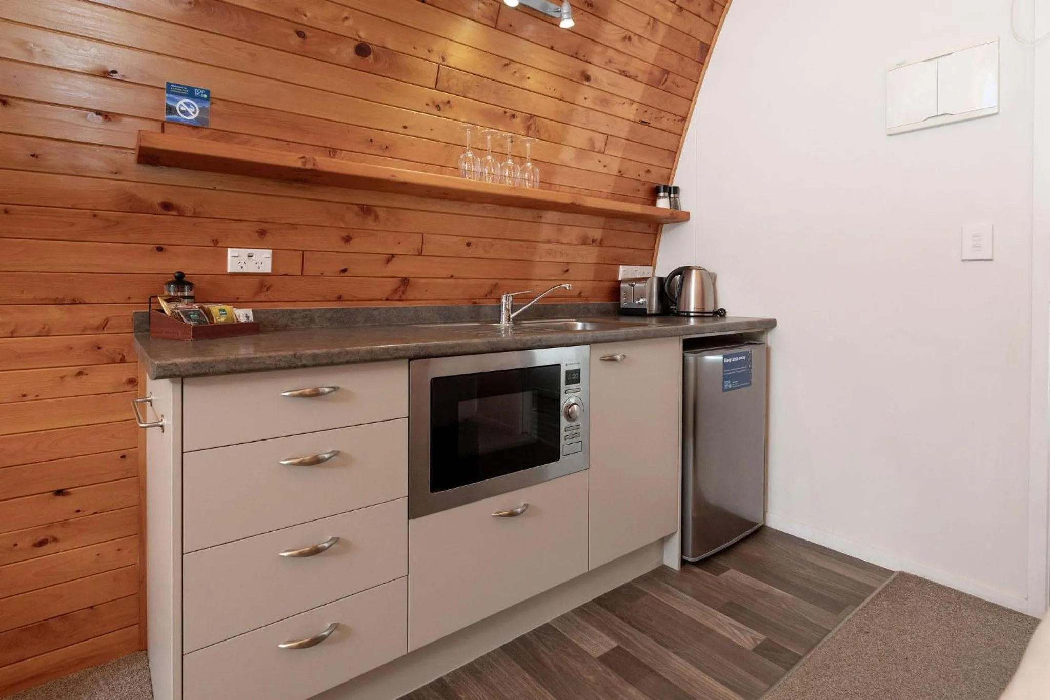 Kitchen or kitchenette in Hot Water Beach TOP 10 Holiday Park
