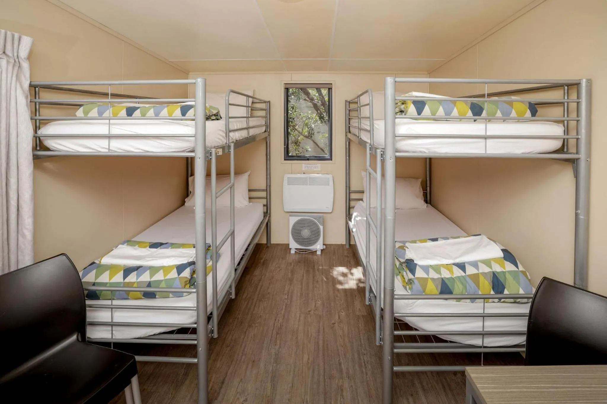 Bedroom, Bed in Hot Water Beach TOP 10 Holiday Park