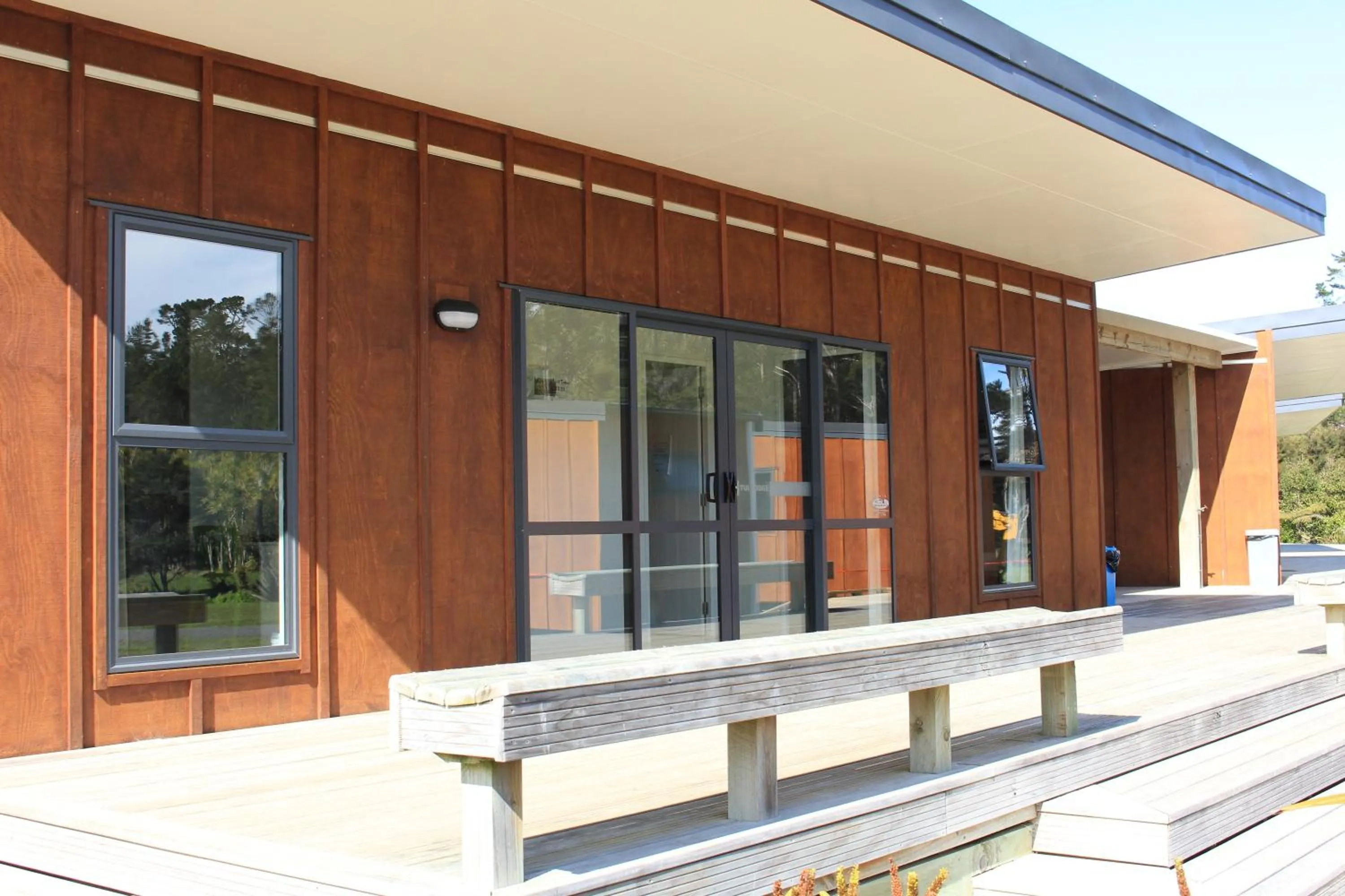 Communal lounge/ TV room in Hot Water Beach TOP 10 Holiday Park