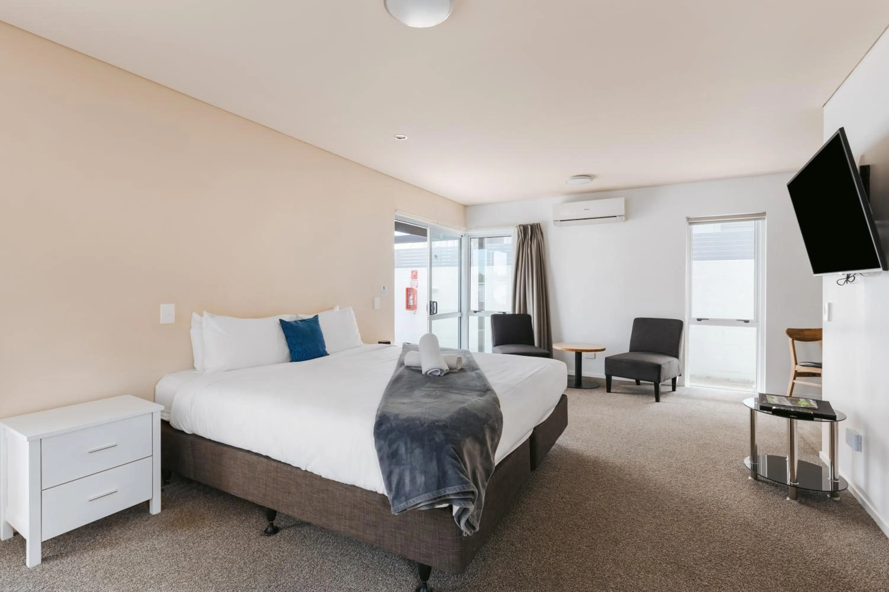 Bed in Rolleston Motel Thames - Wenzel Motels