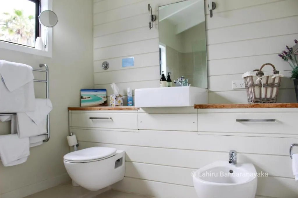 Le Chalet Waiheke Apartments