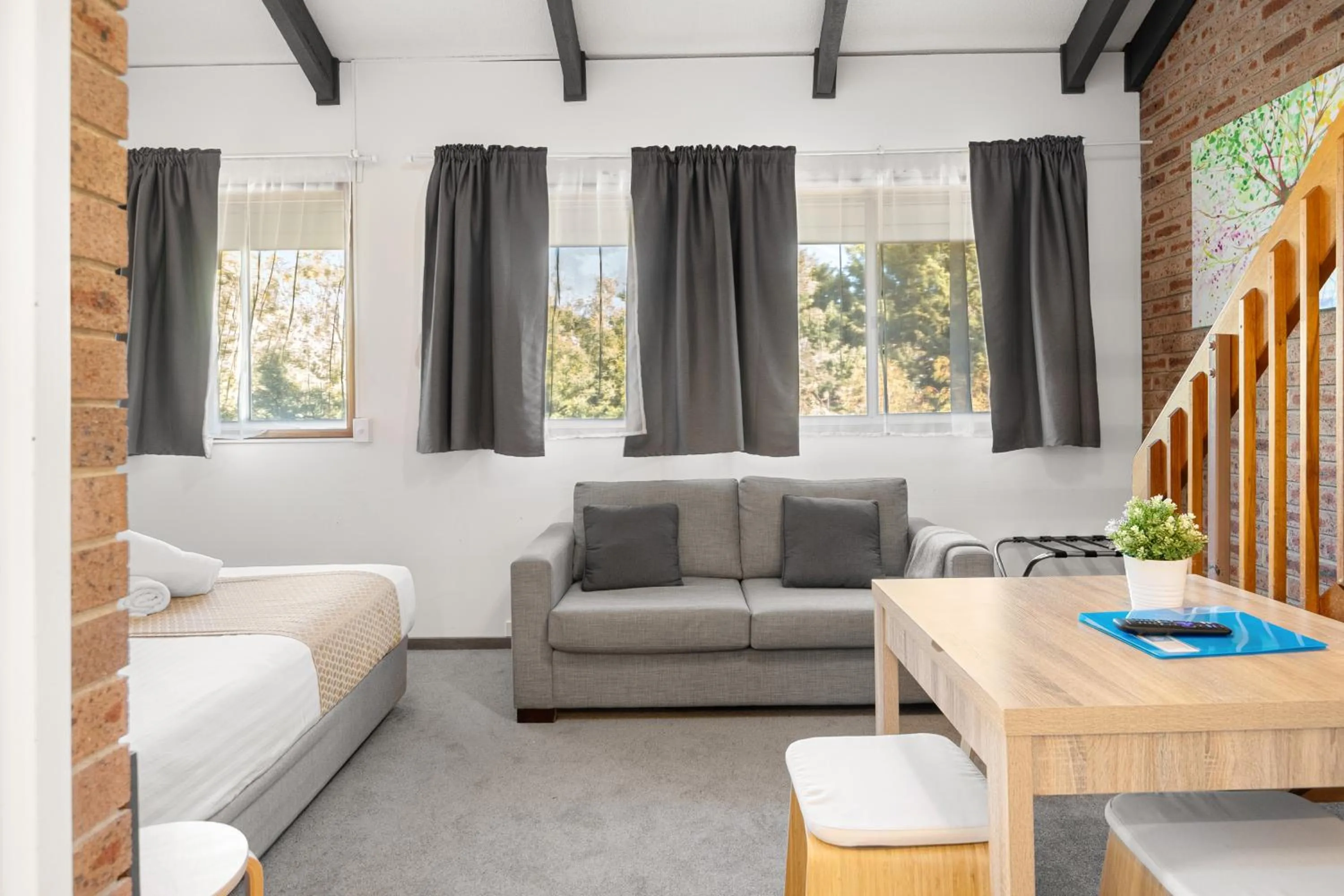 Seating area in Alpine Gables