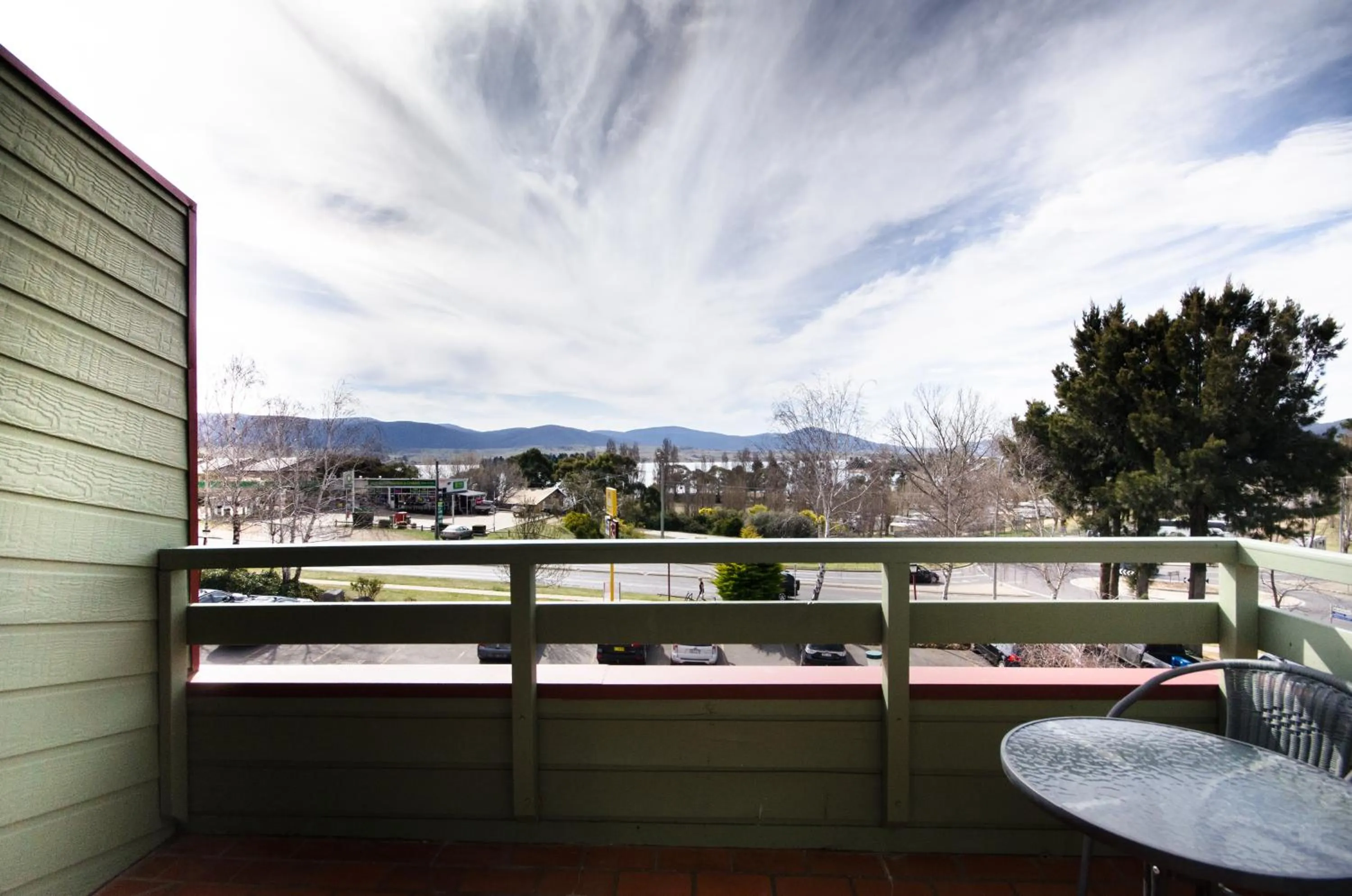 Lake view in Alpine Gables