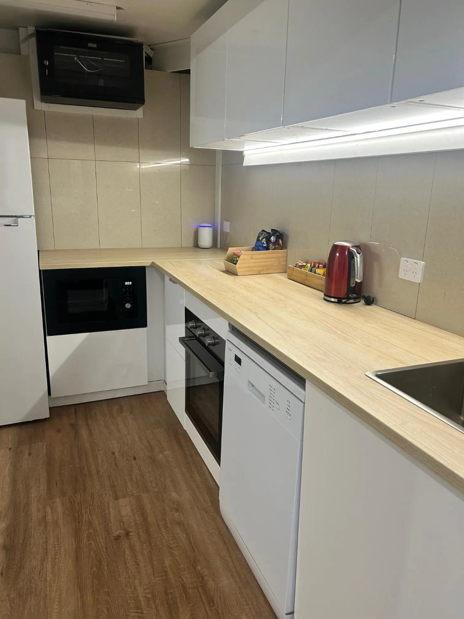 Kitchen or kitchenette in Alpine Gables