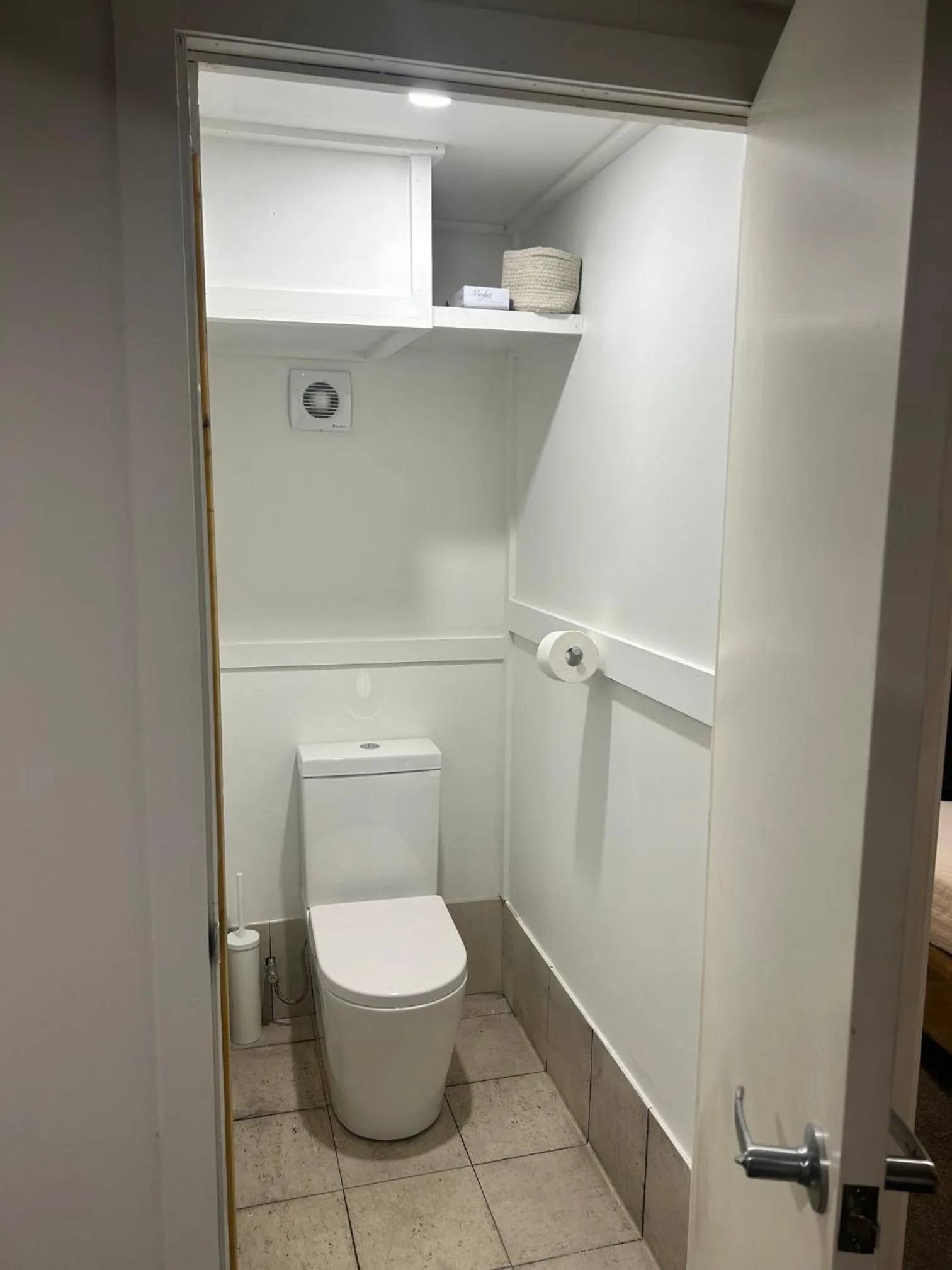 Toilet in Alpine Gables