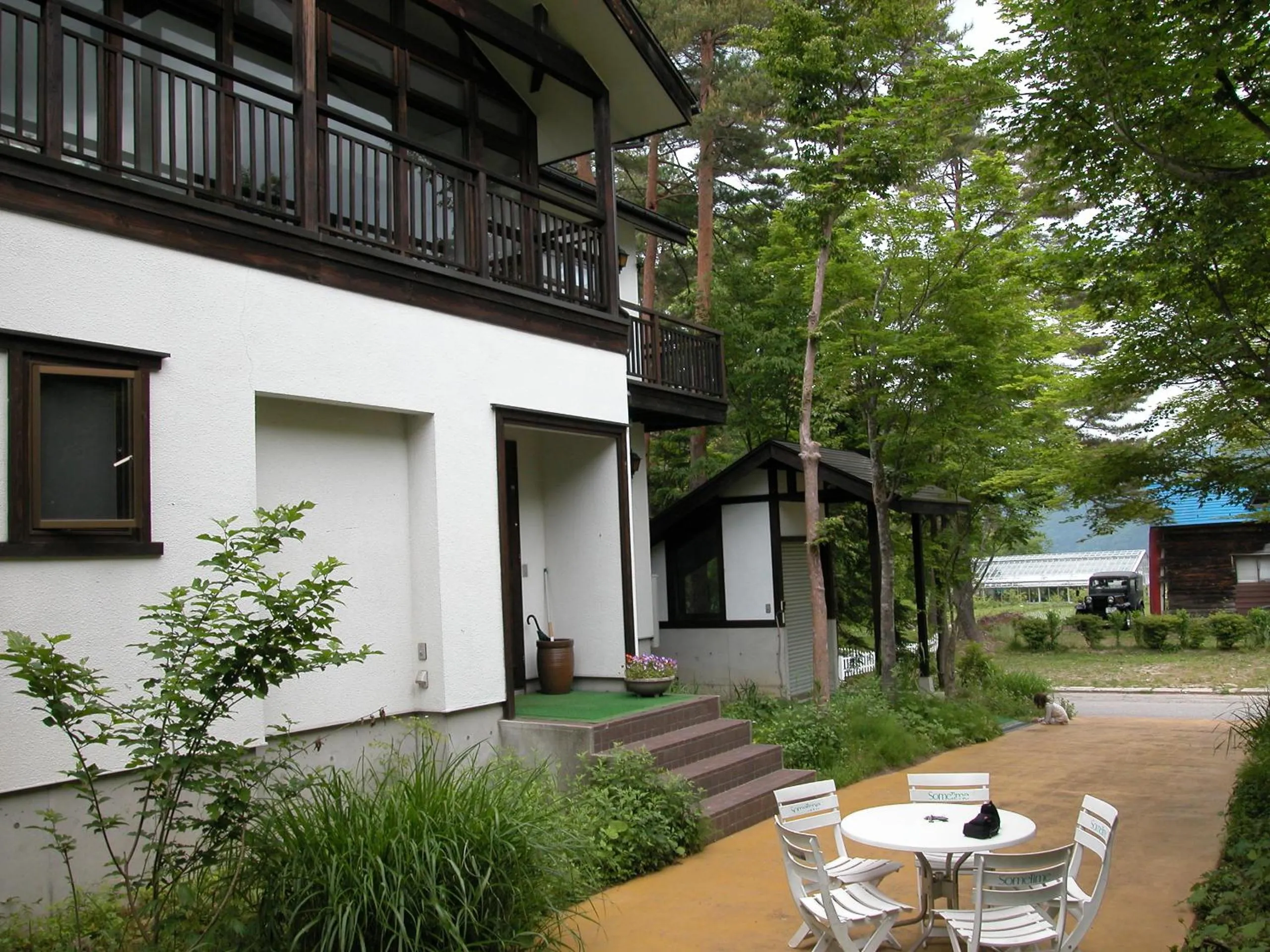 Facade/entrance in B&B Koyuki Hakuba