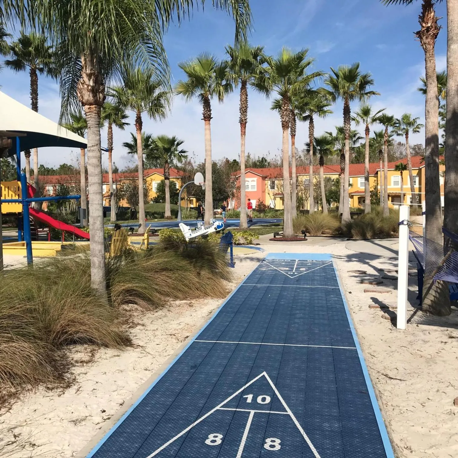 Children play ground in Disney Dream with Hot Tub, Pool, Xbox, Games Room, Lakeview, 10 min to Disney, Clubhouse