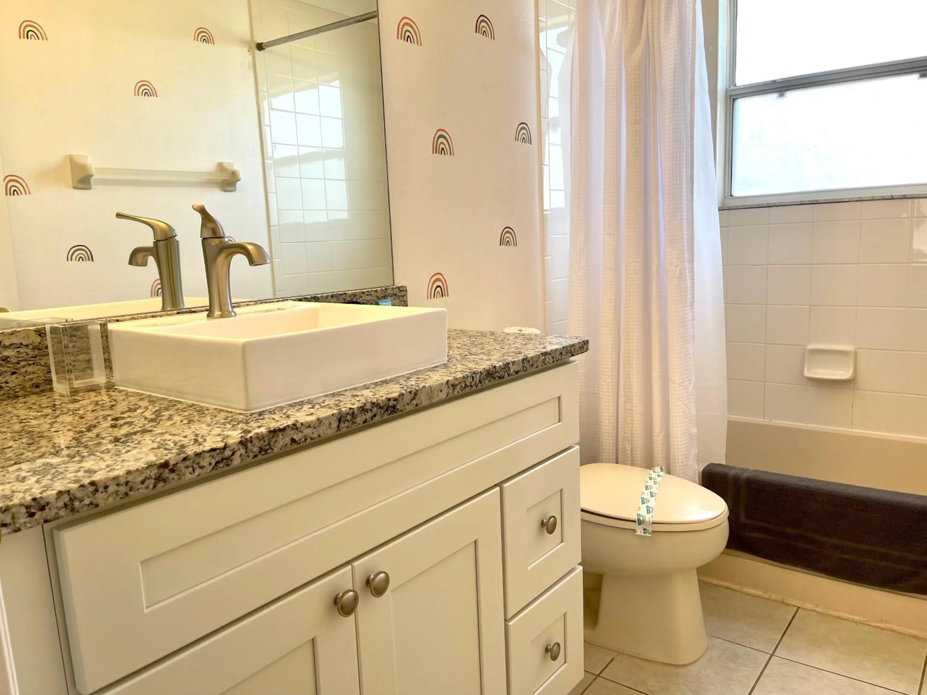 Bathroom in Disney Dream with Hot Tub, Pool, Xbox, Games Room, Lakeview, 10 min to Disney, Clubhouse