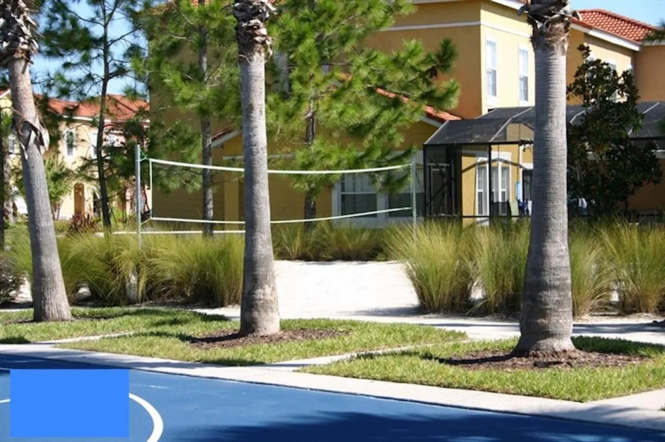 Tennis court in Disney Dream with Hot Tub, Pool, Xbox, Games Room, Lakeview, 10 min to Disney, Clubhouse
