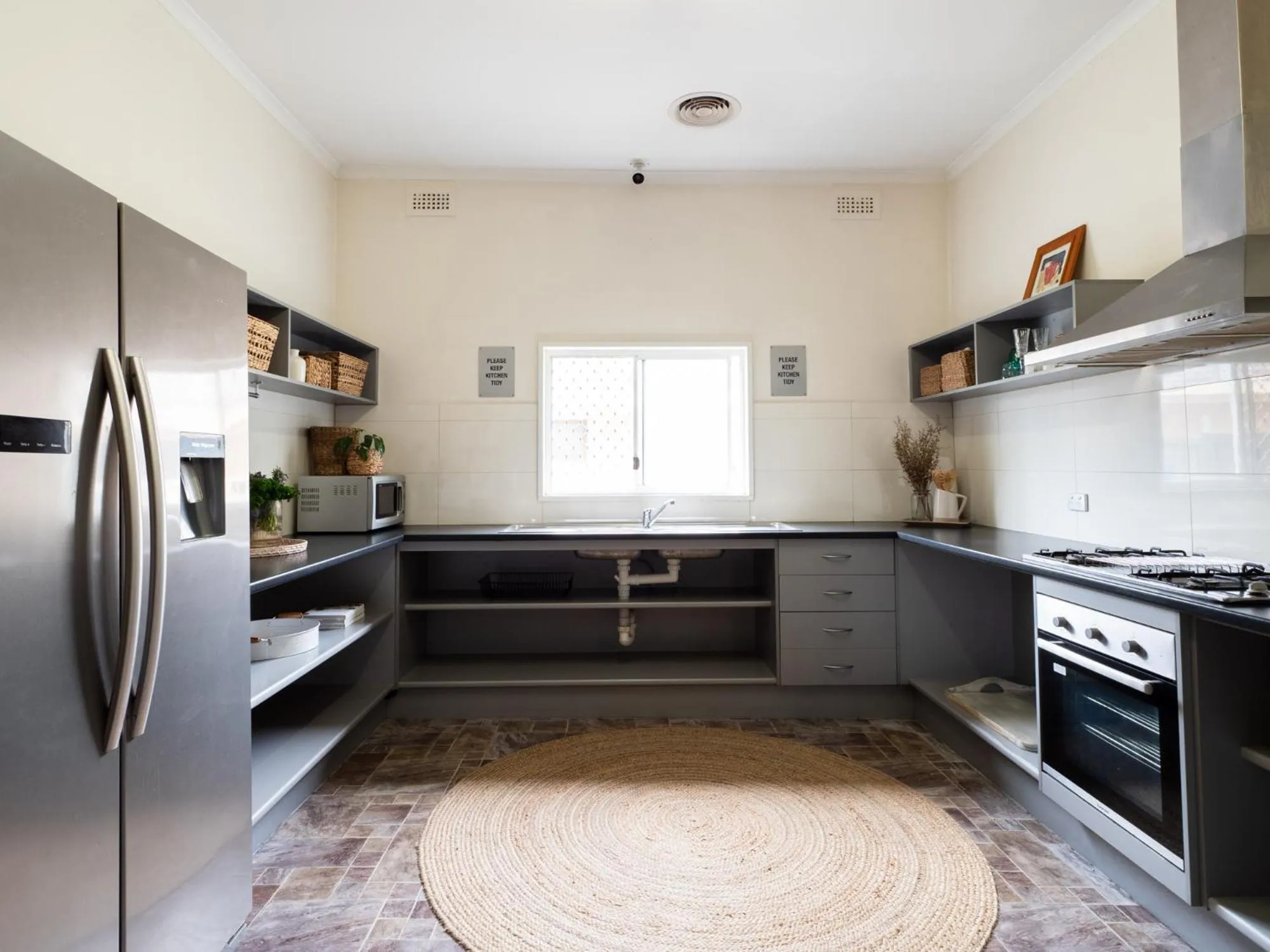 Kitchen or kitchenette in Bendigo Backpackers