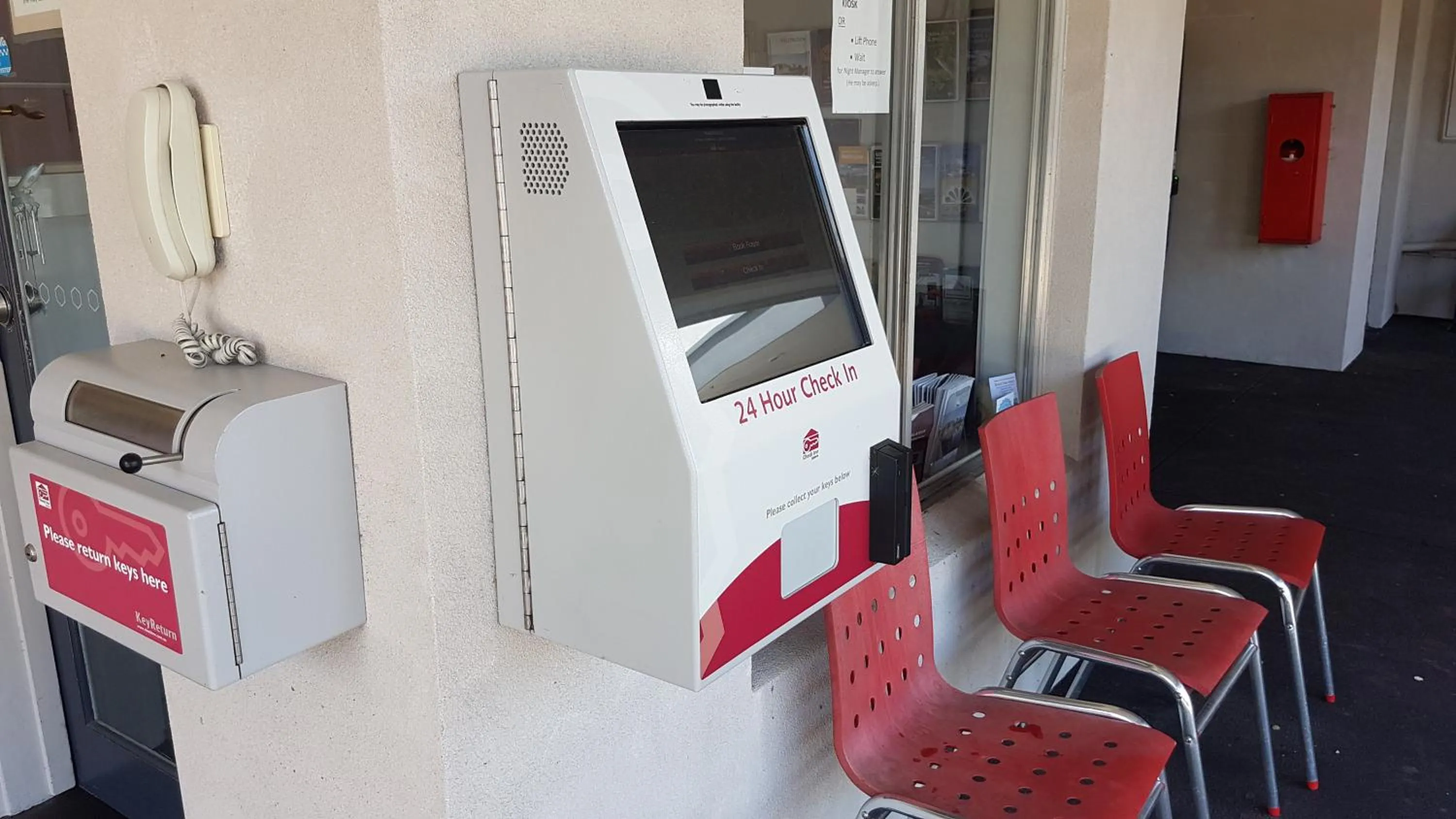 Motel24Seven and Apartments