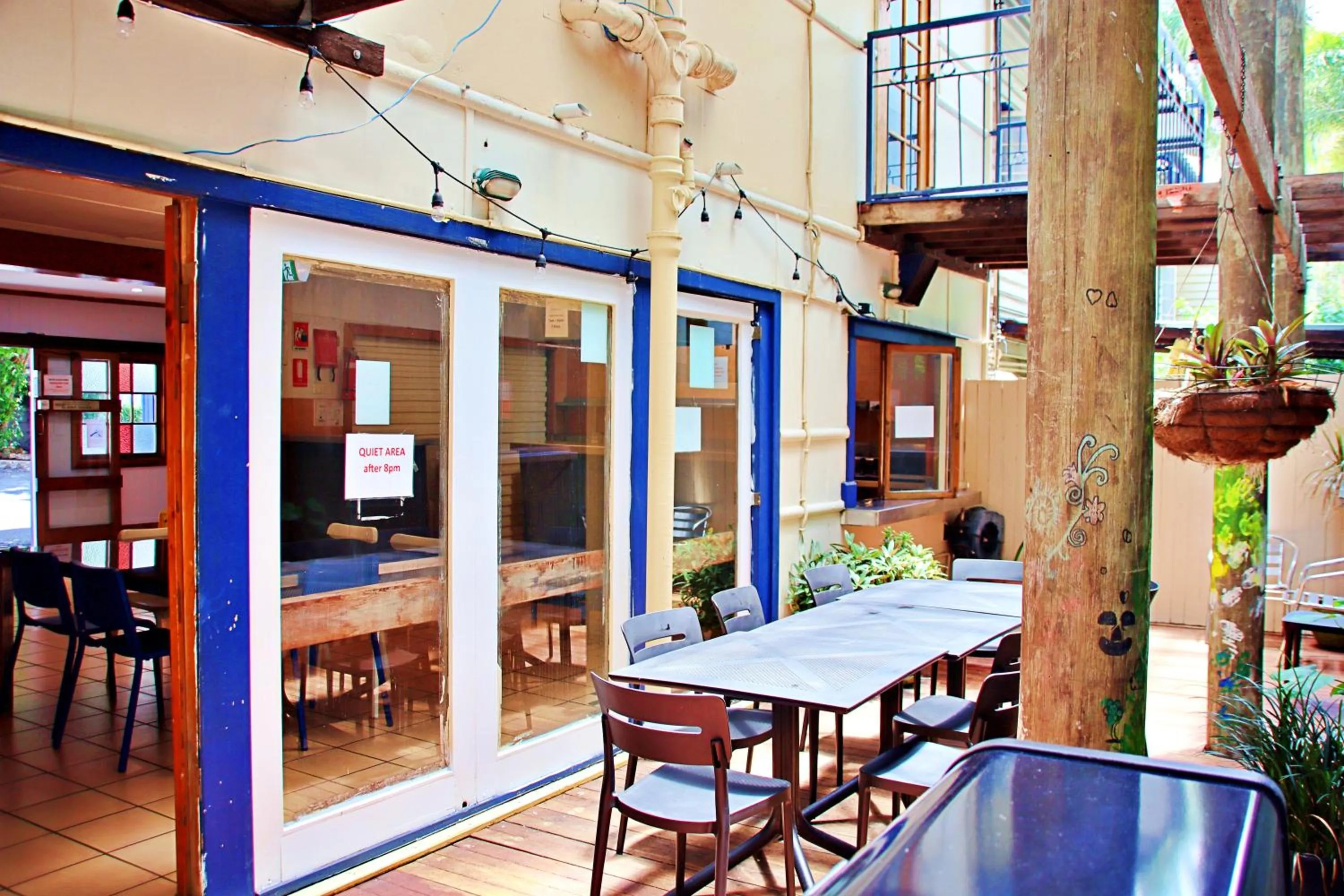 Property building in Brisbane Manor