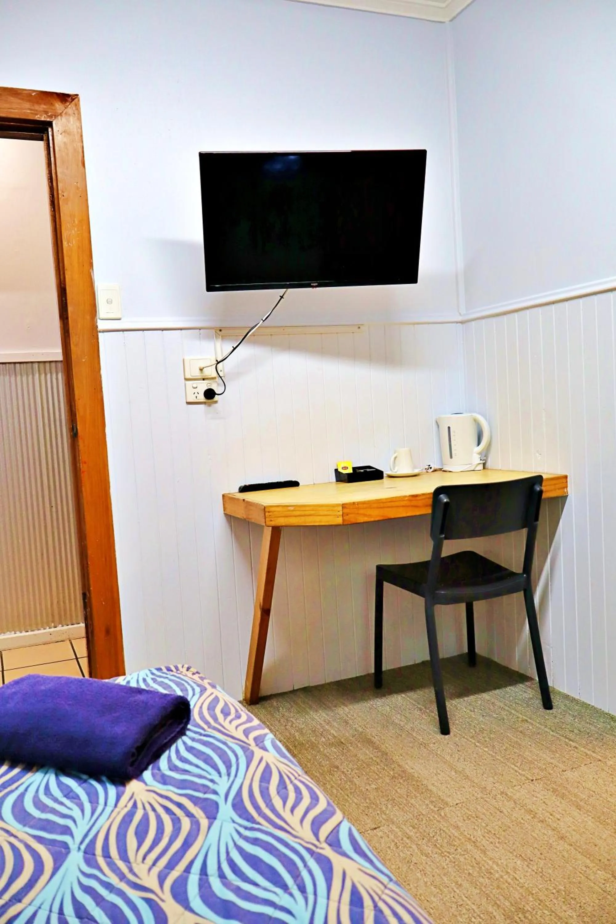 Bedroom, Bed in Brisbane Manor