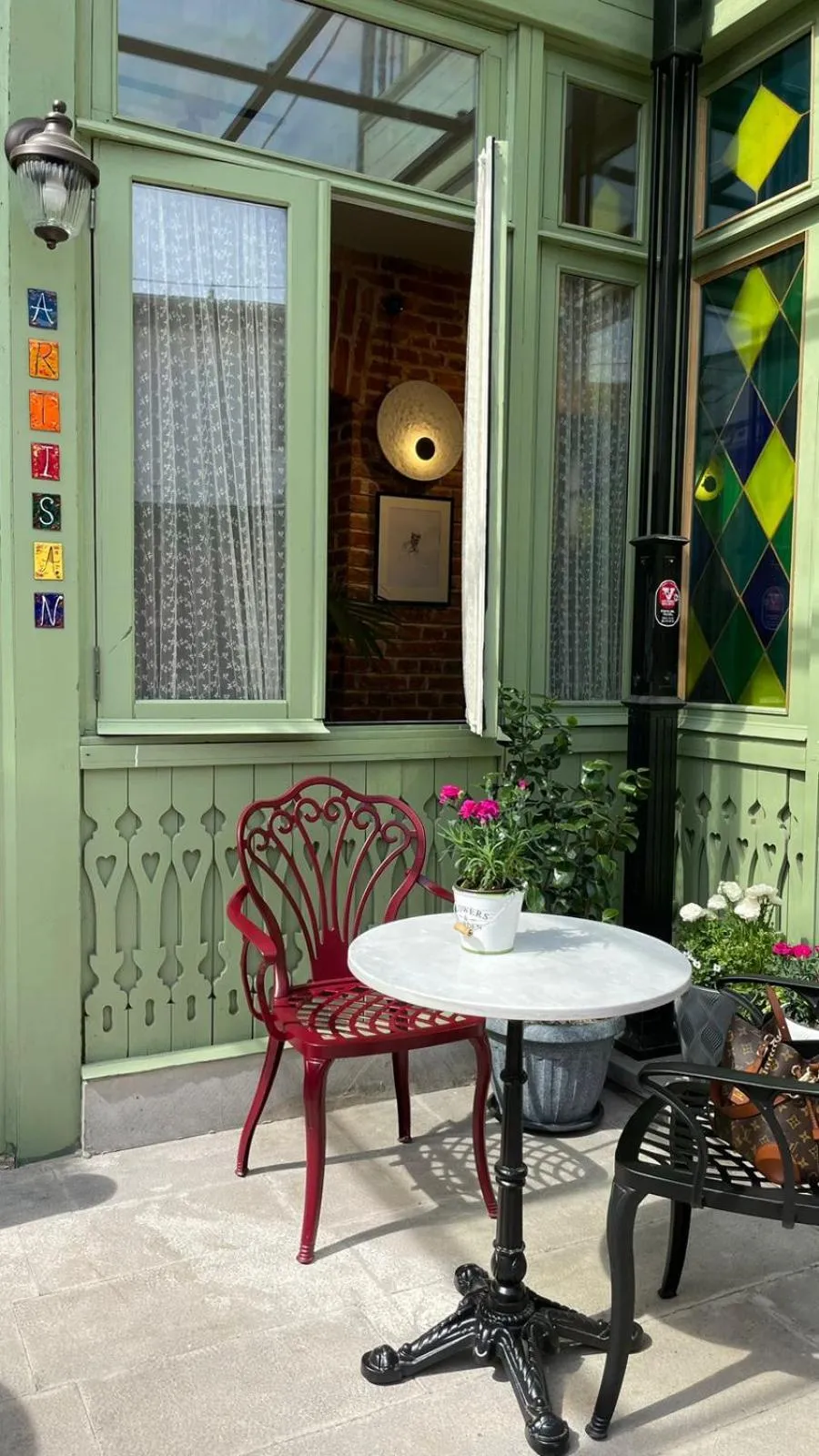 Patio in Artisan Boutique Hotel & Gallery