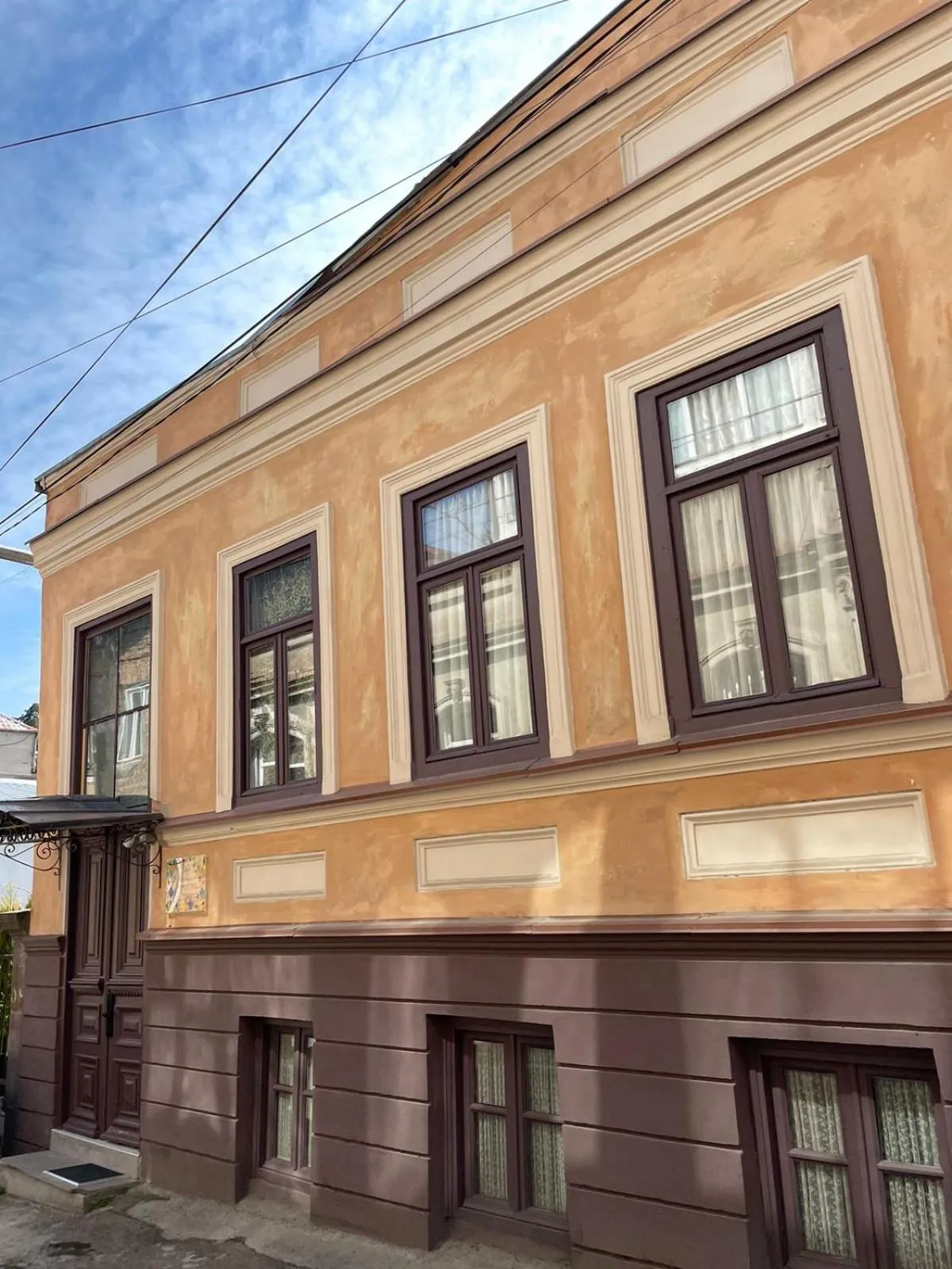 Property building in Artisan Boutique Hotel & Gallery