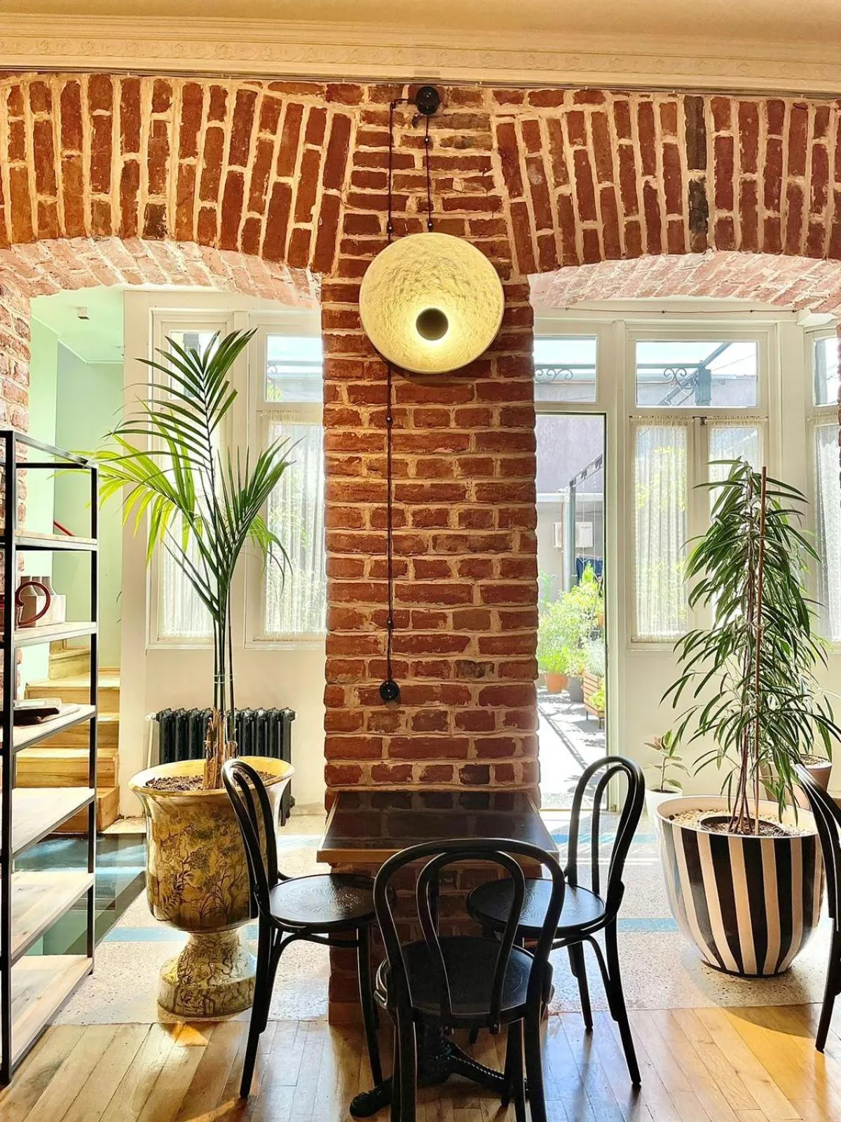 Lobby or reception in Artisan Boutique Hotel & Gallery