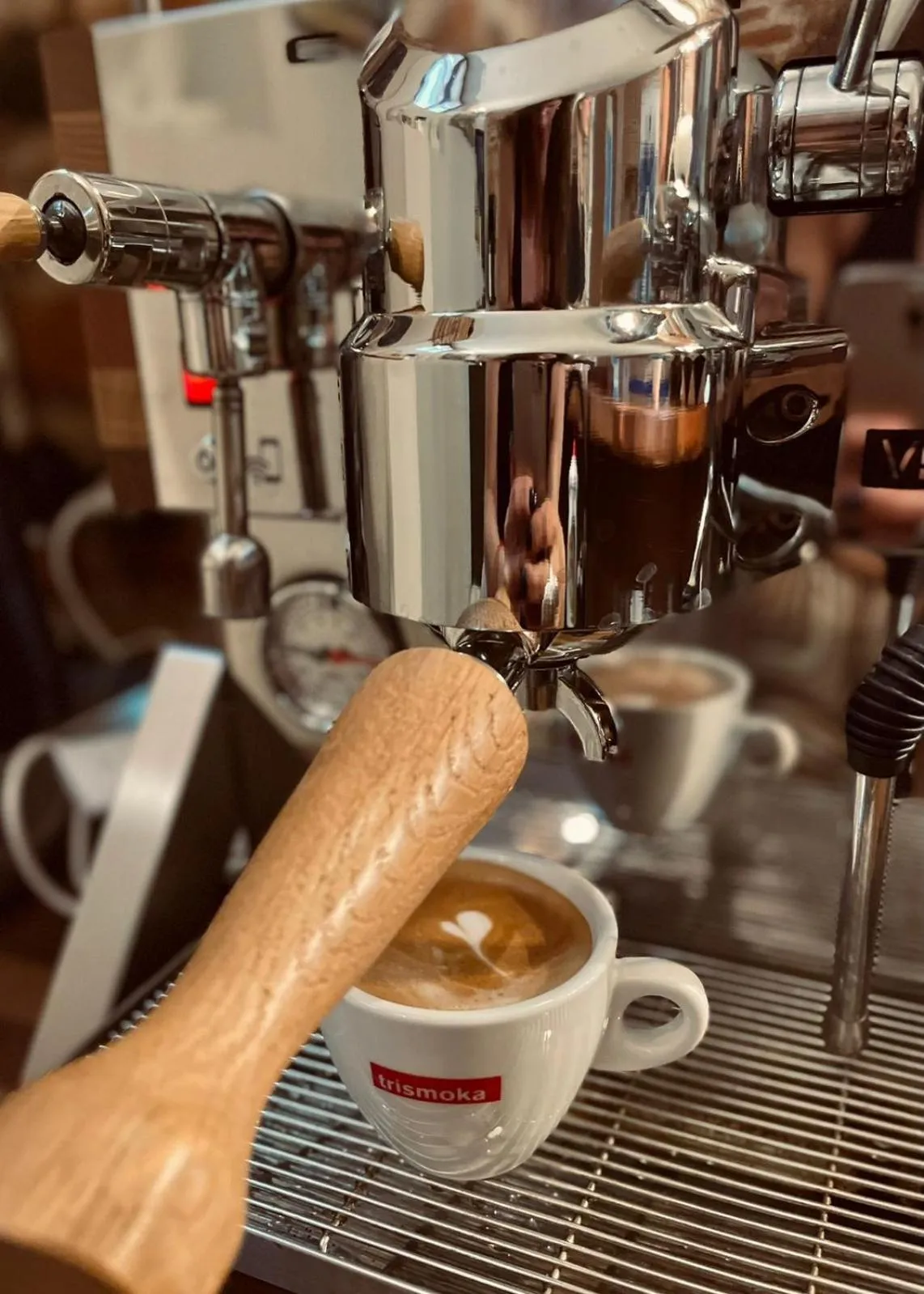 Restaurant/places to eat in Artisan Boutique Hotel & Gallery