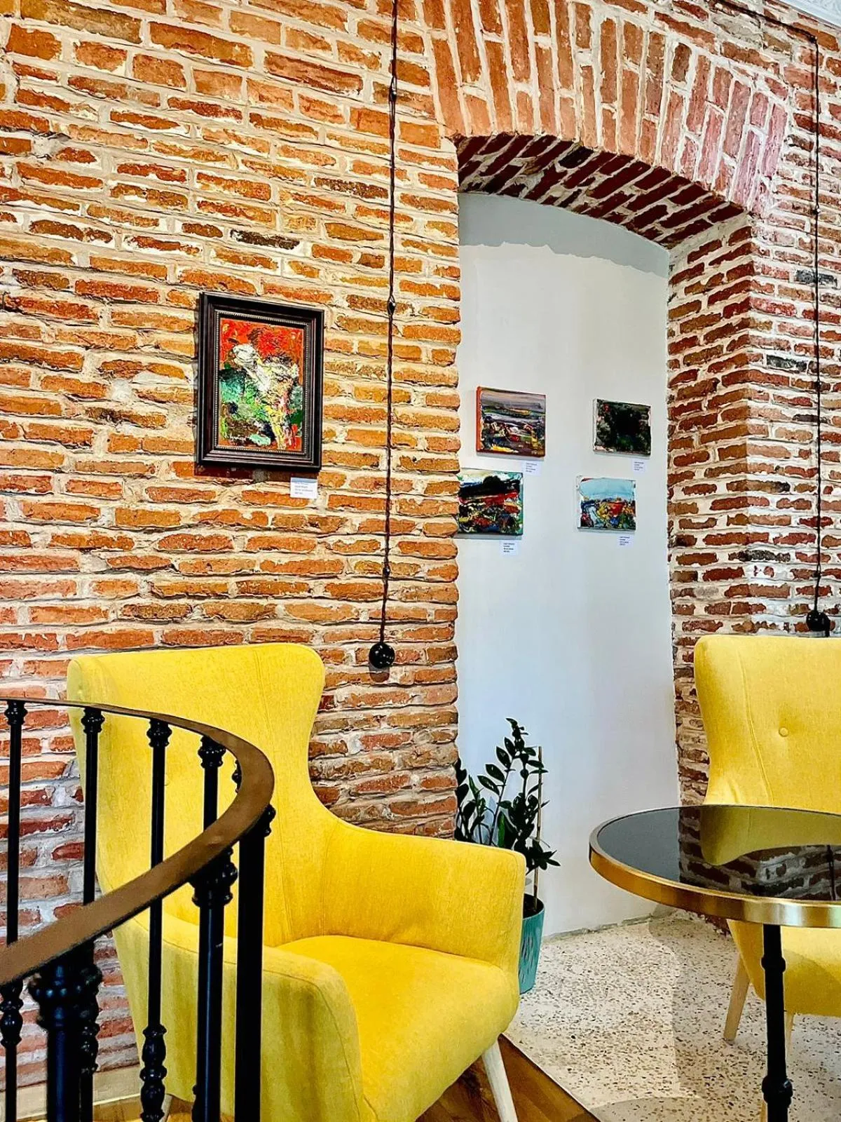 Lobby or reception in Artisan Boutique Hotel & Gallery