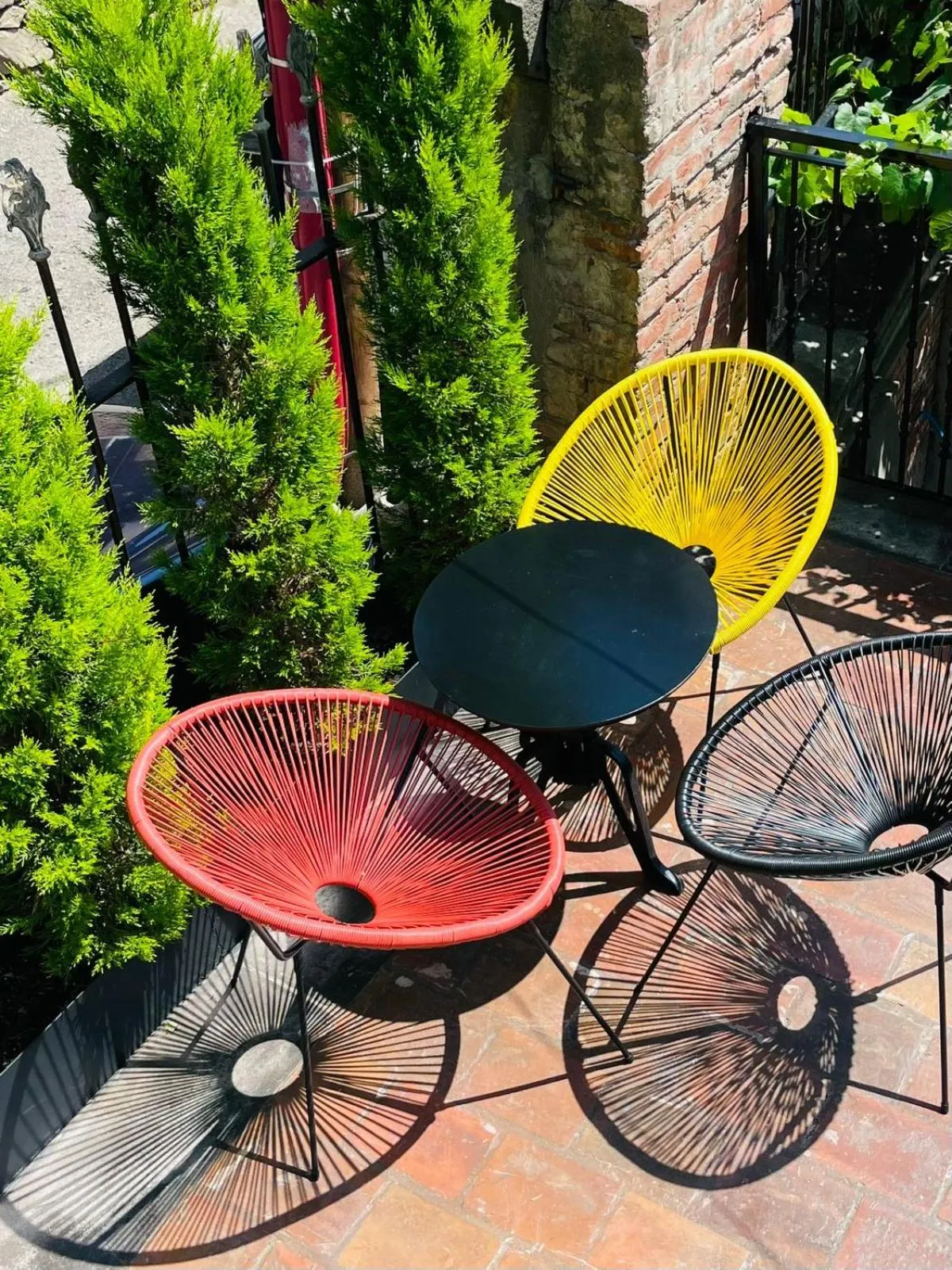 Restaurant/places to eat in Artisan Boutique Hotel & Gallery