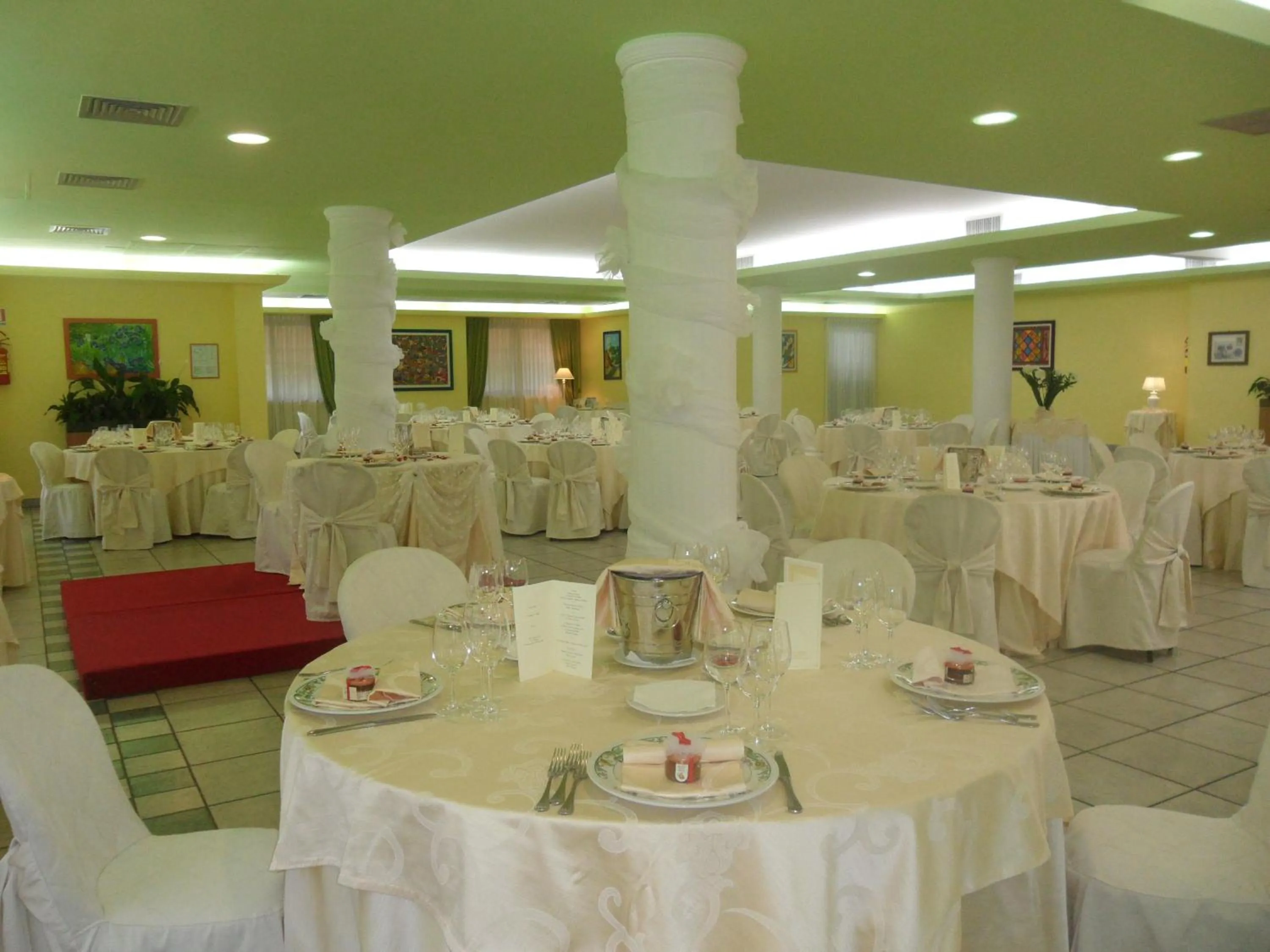 Lounge or bar in Hotel Parco degli Ulivi