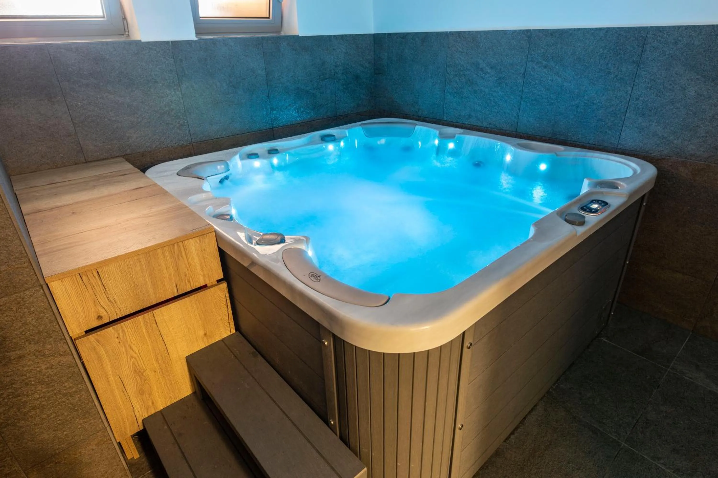 Hot Tub in Resort Orsino