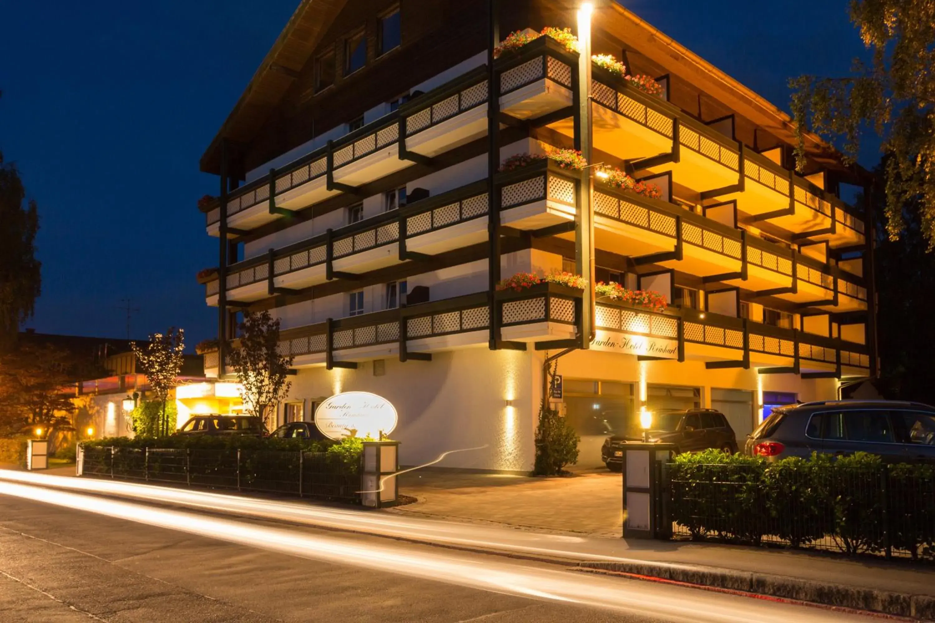 Facade/entrance, Property Building in Garden-Hotel Reinhart