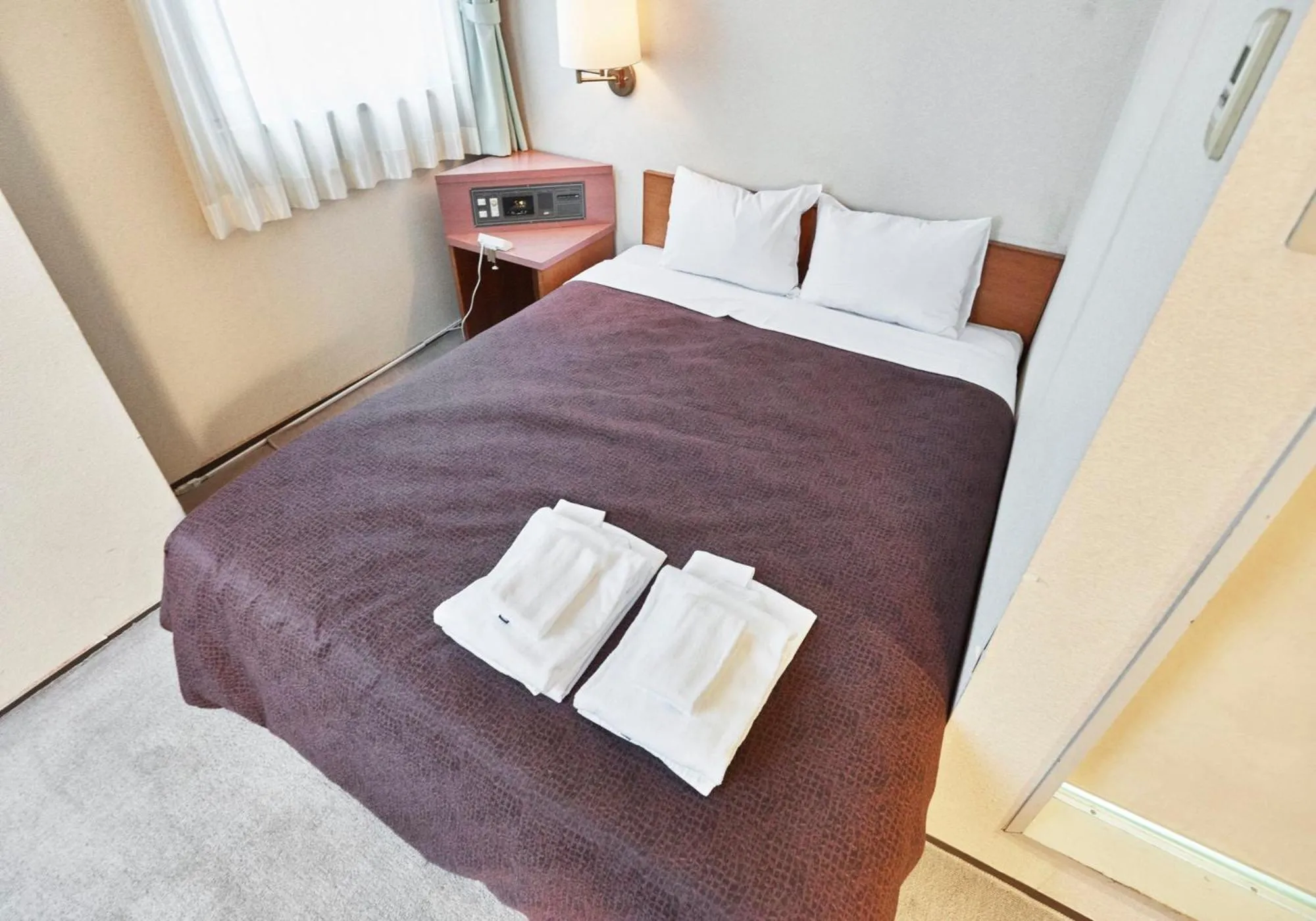 Bed in Select Inn Yaizu Ekimae