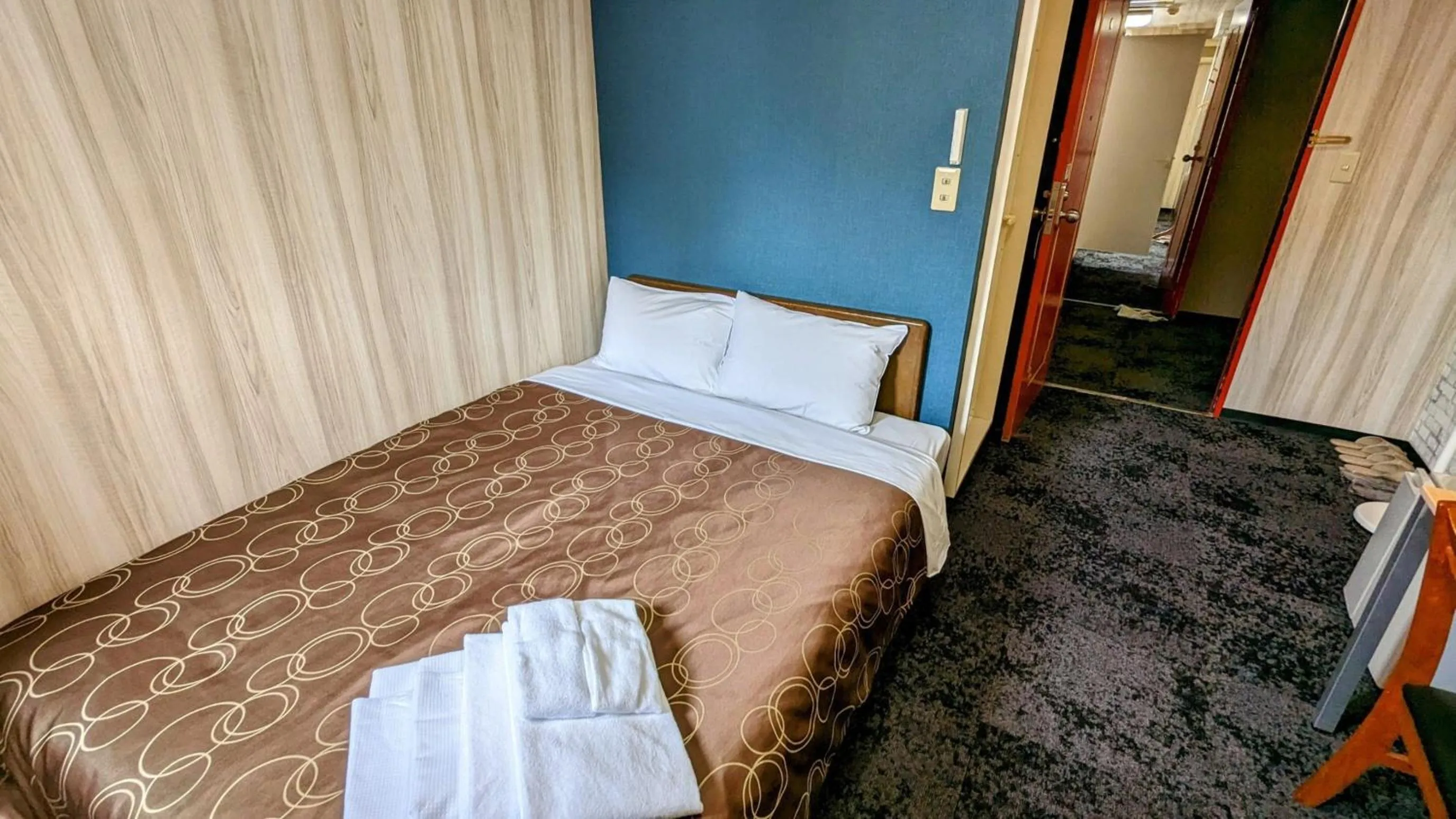 Bed in Select Inn Shimada Ekimae