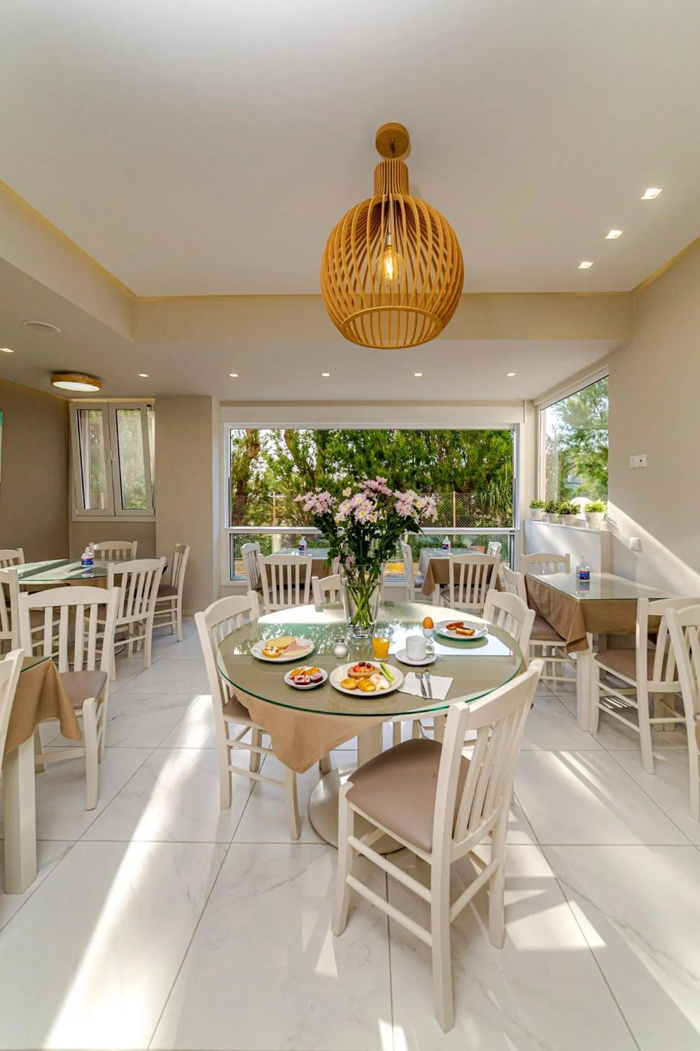 Dining area in Troulis Seaside