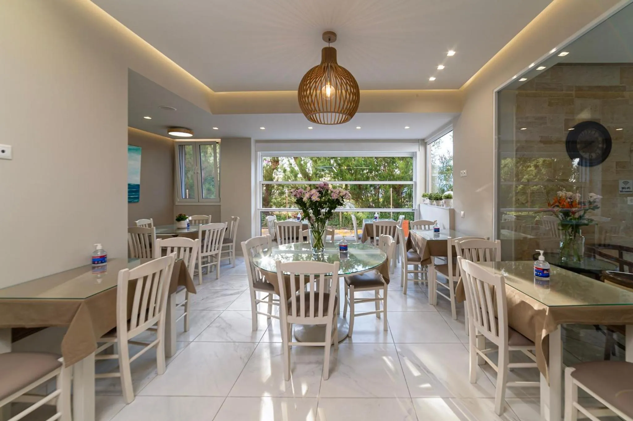 Restaurant/places to eat in Troulis Seaside