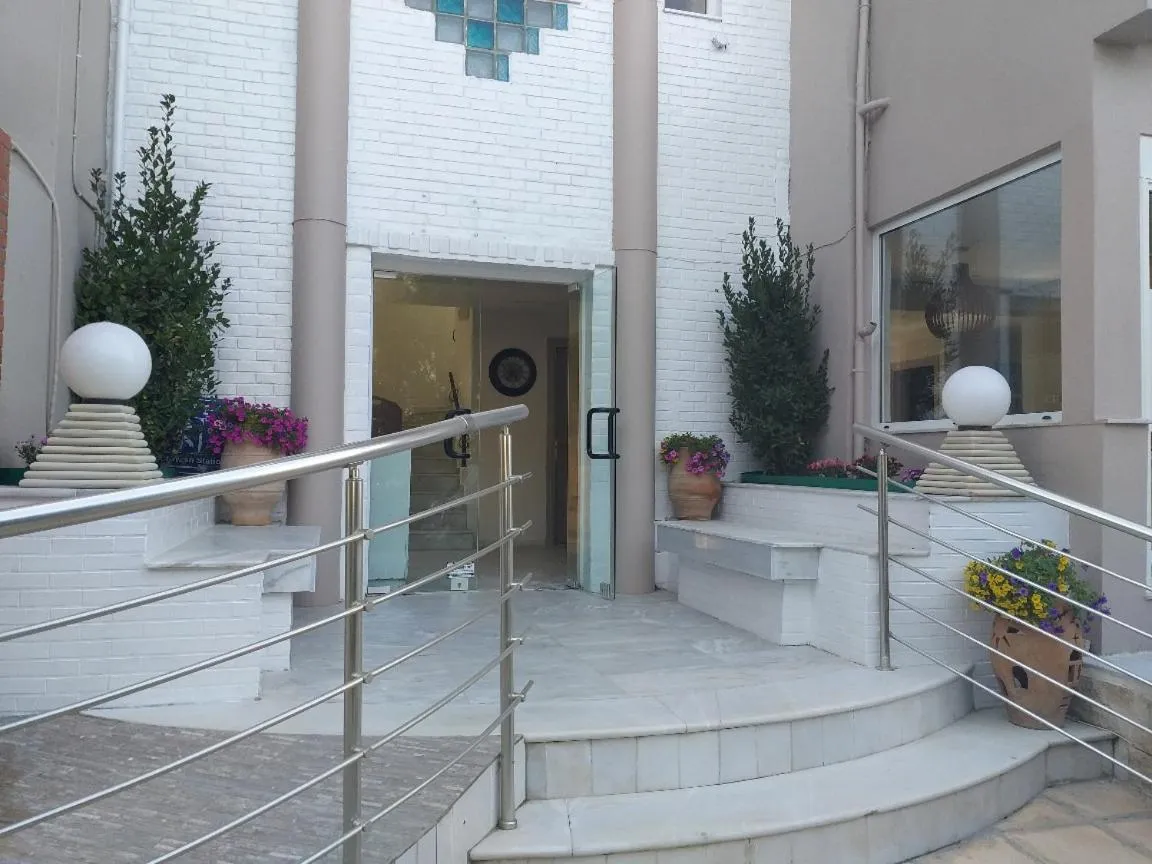 Facade/entrance in Troulis Seaside