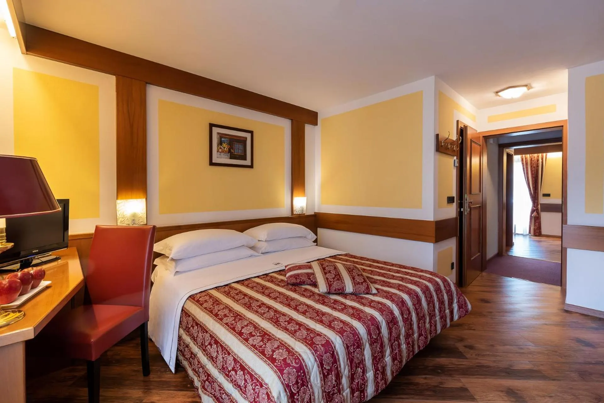 Photo of the whole room, Bed in Hotel Belvedere