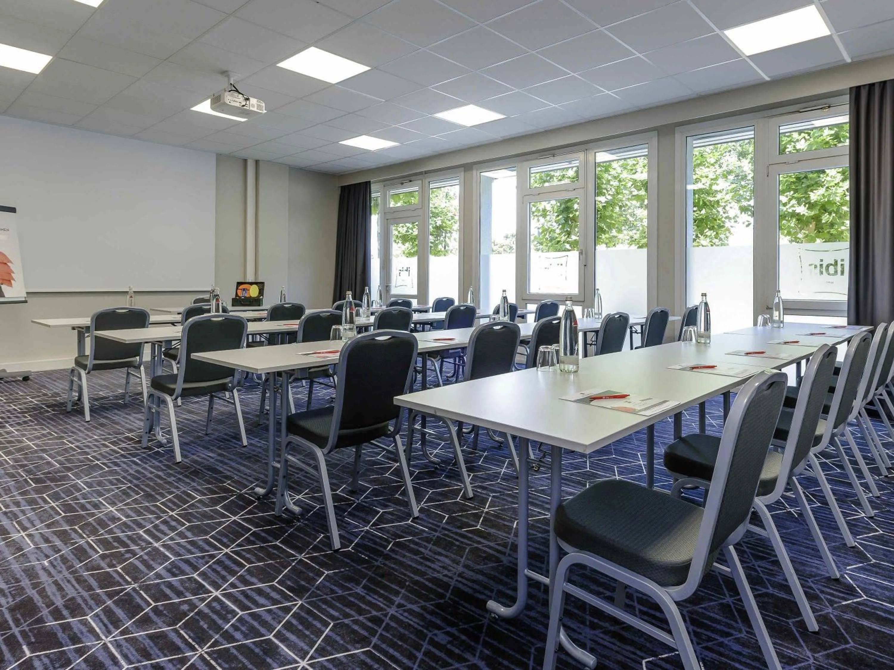 Meeting/conference room in ibis Hotel Frankfurt Messe West