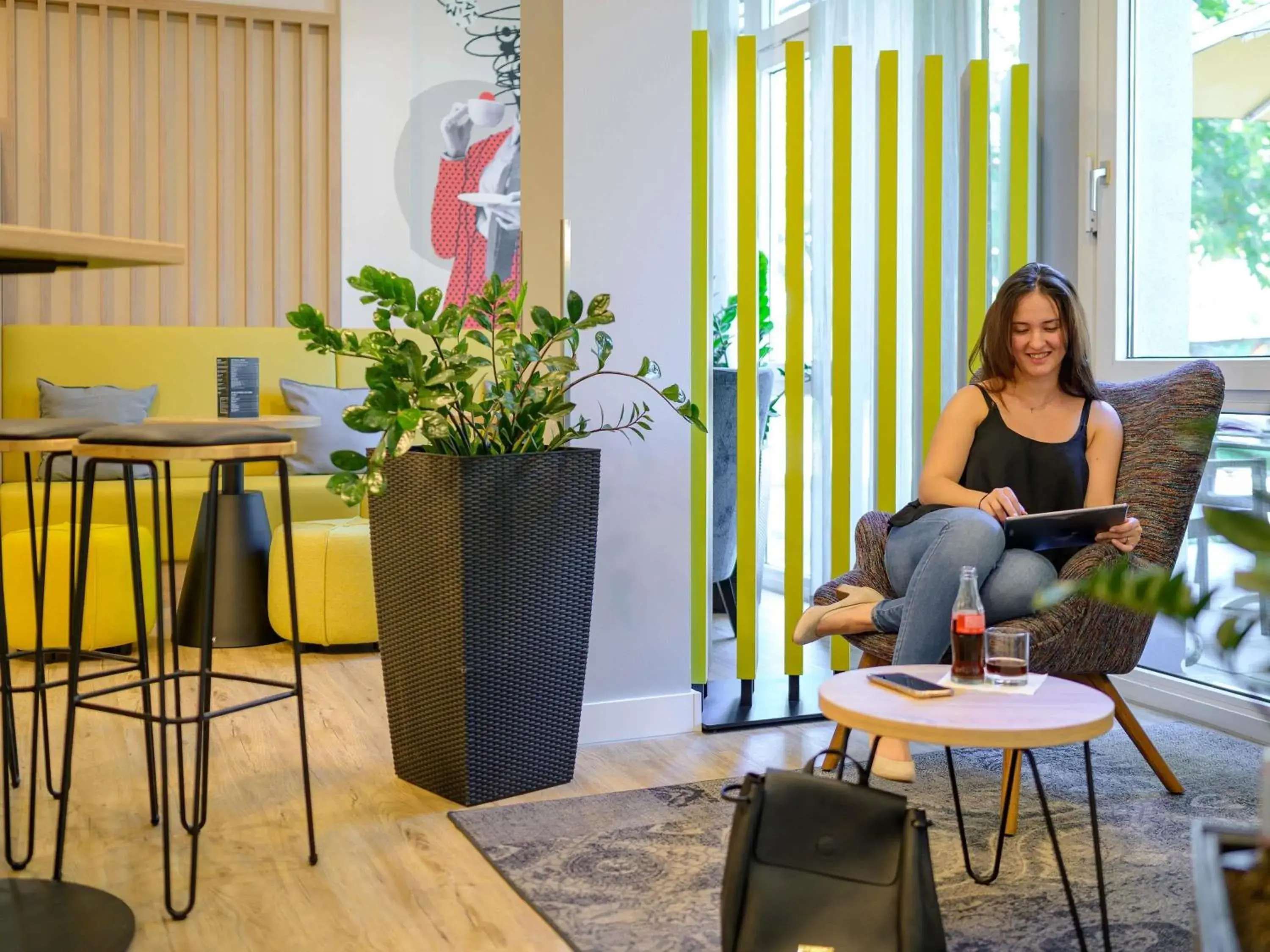 Lounge or bar in ibis Hotel Frankfurt Messe West Lounge or bar in ibis Hotel Frankfurt Messe West