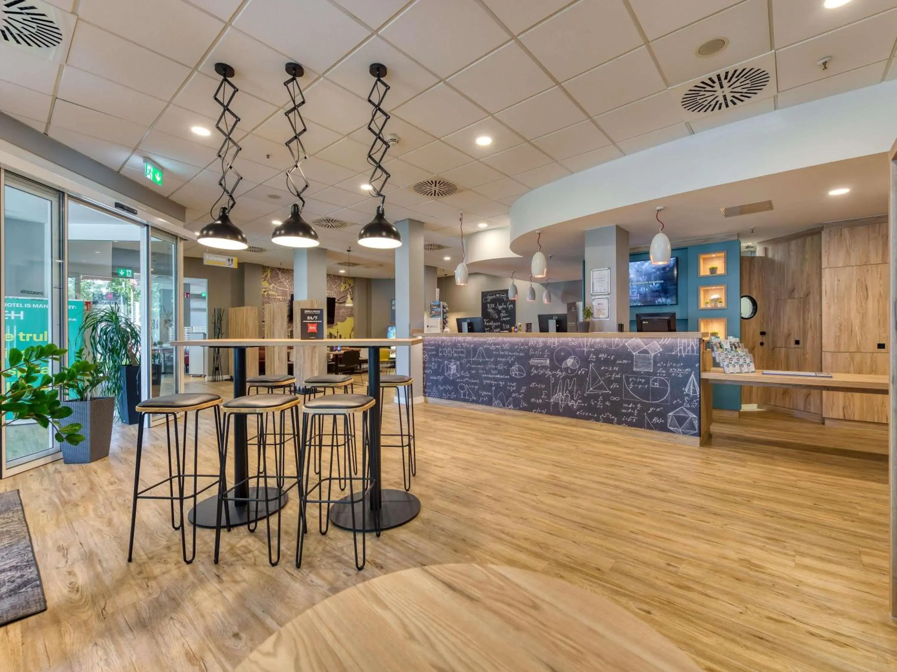 Property building in ibis Hotel Frankfurt Messe West Property building in ibis Hotel Frankfurt Messe West