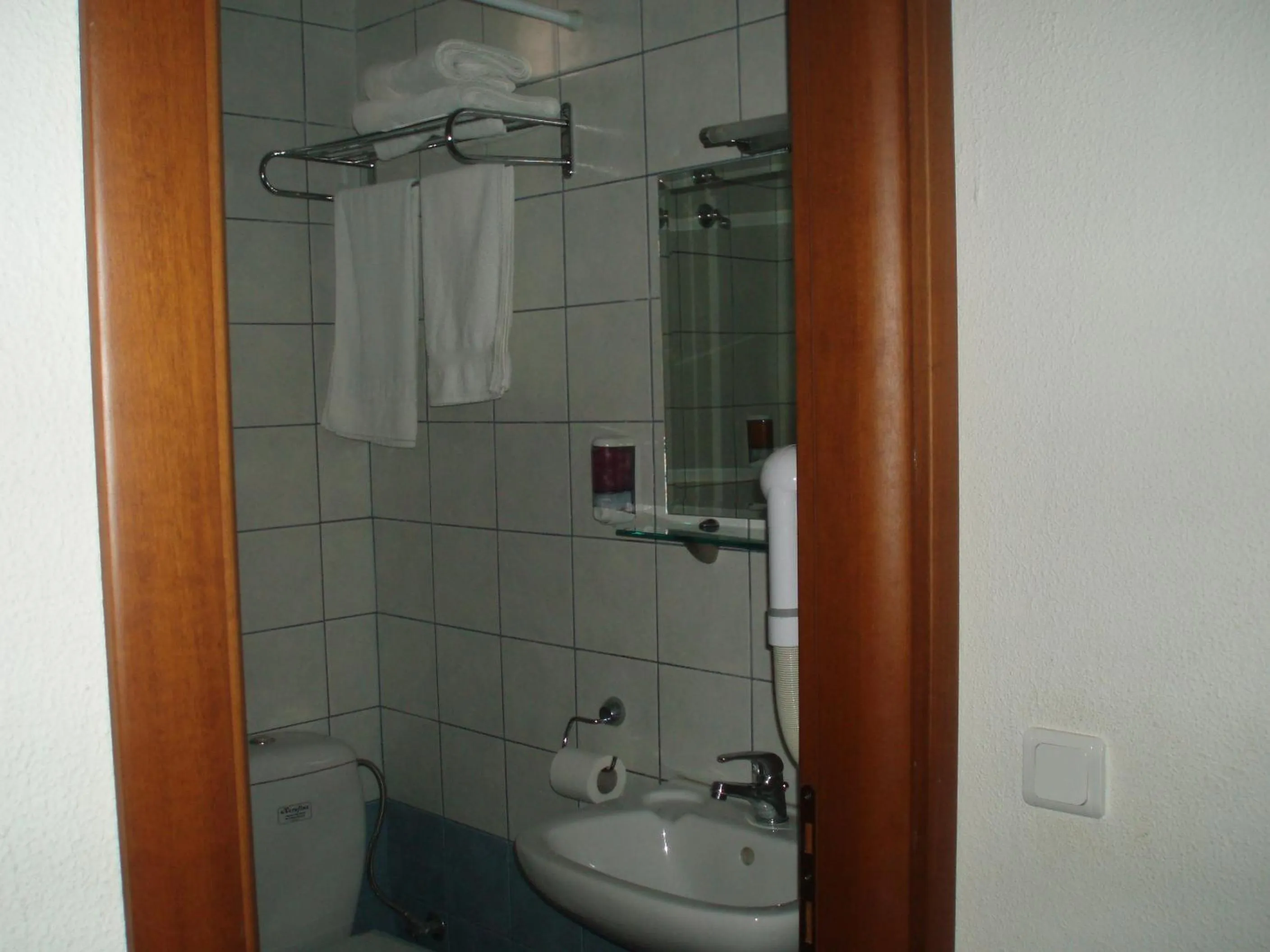 Bathroom in Hotel Orfeas
