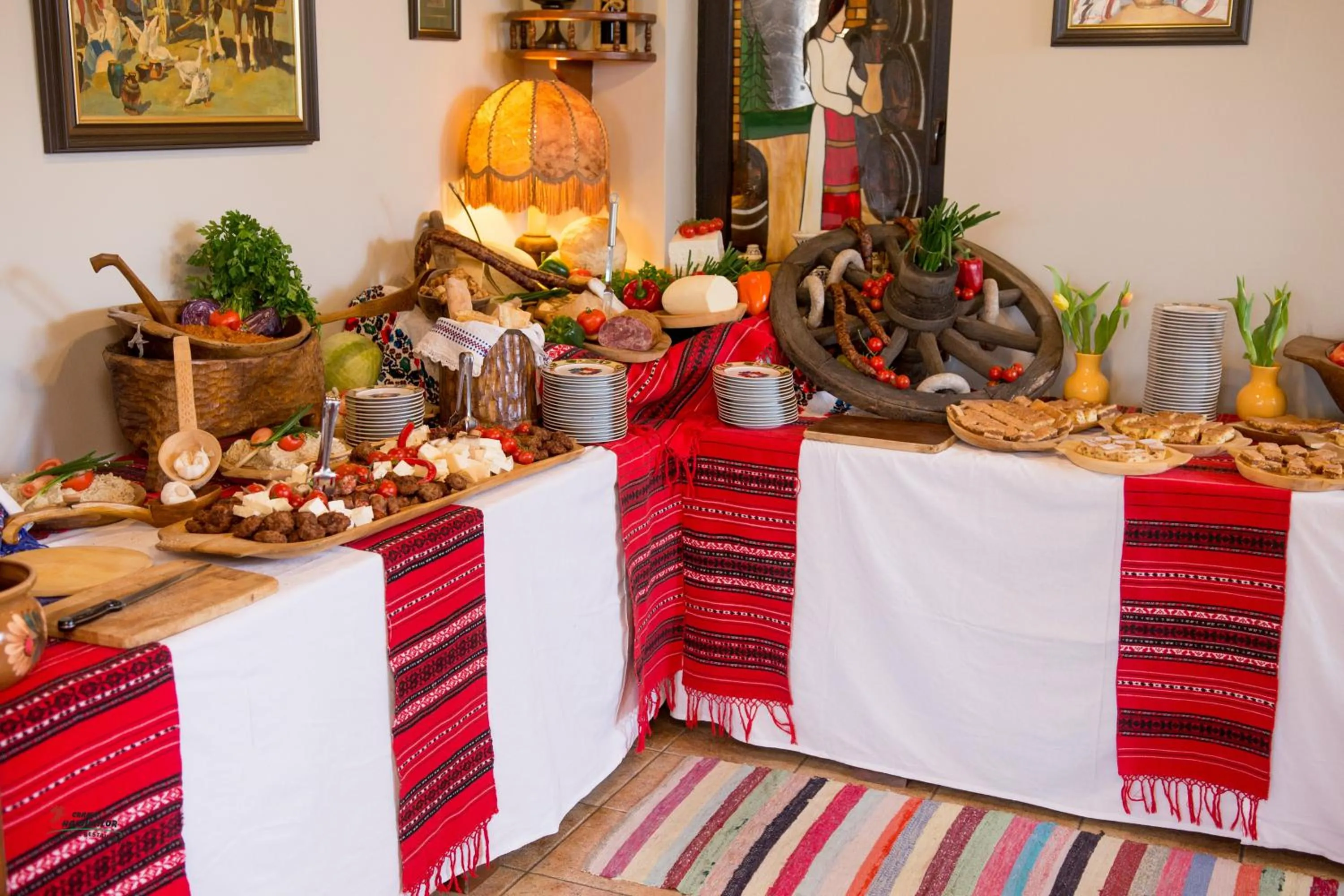 Food and drinks in Crama Haiducilor