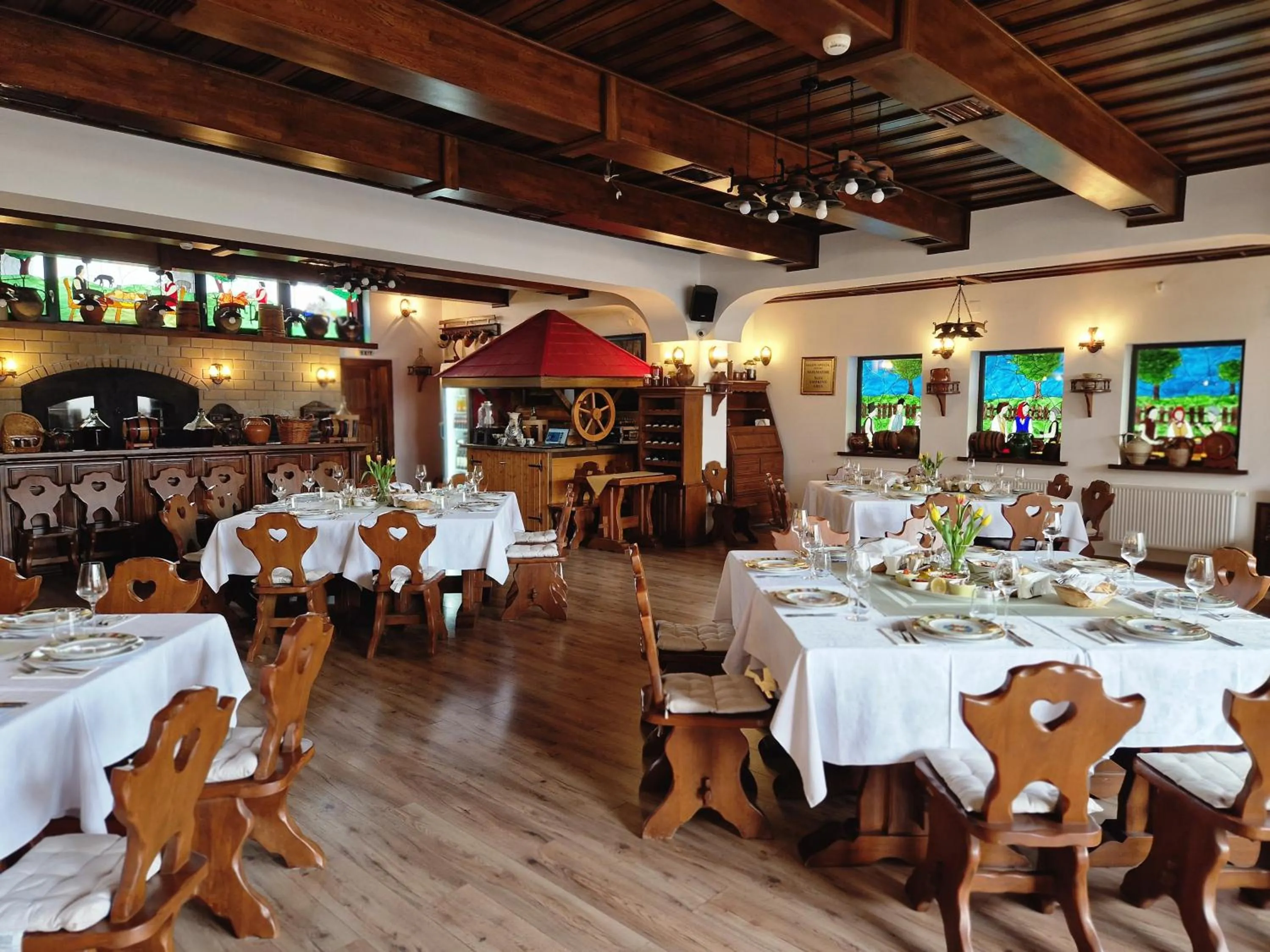 Restaurant/places to eat in Crama Haiducilor