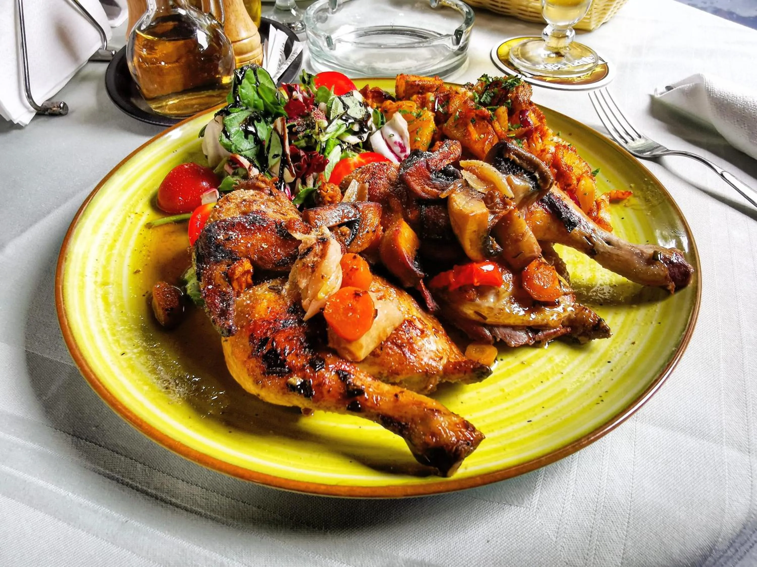 Food in Crama Haiducilor