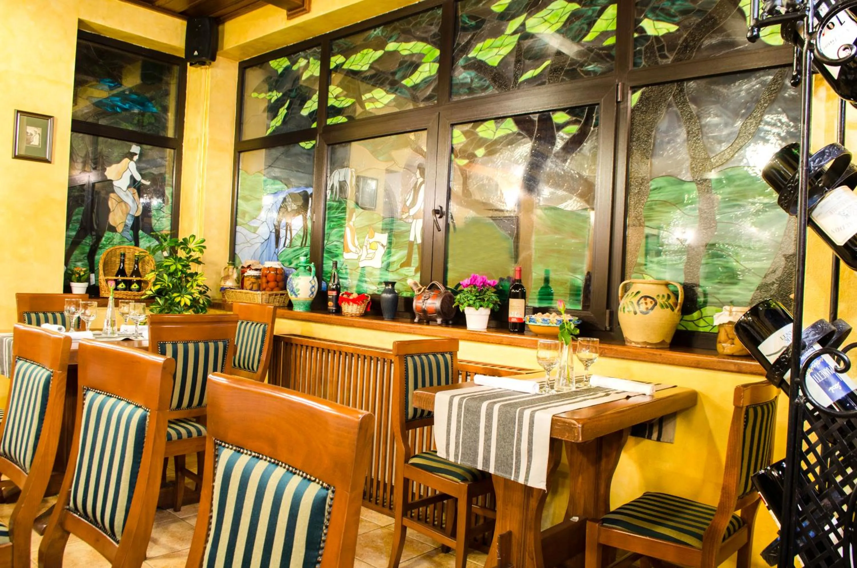 Restaurant/places to eat in Crama Haiducilor